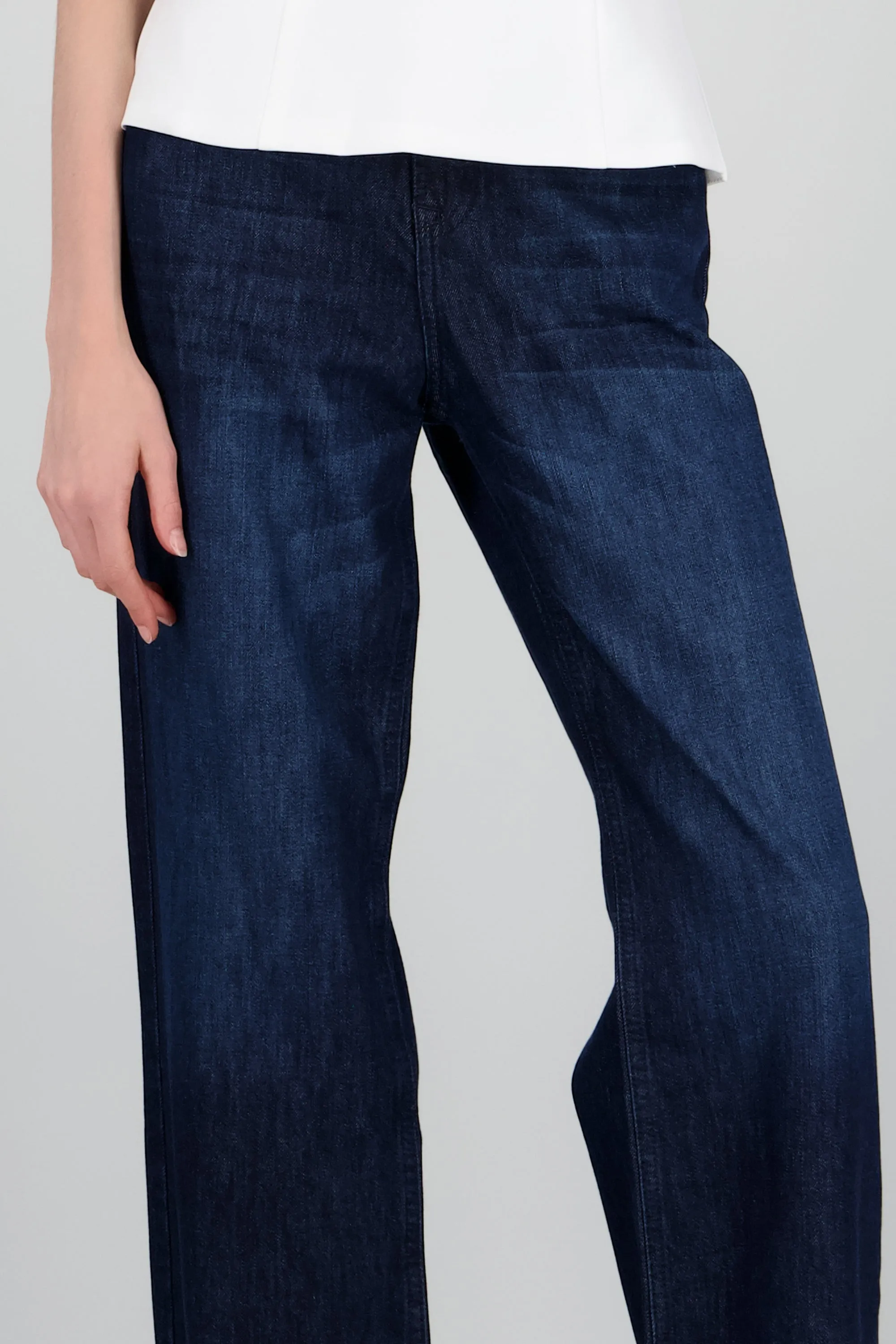 Jeans básicos straight wide sold by Shasa product image thumbnail 5