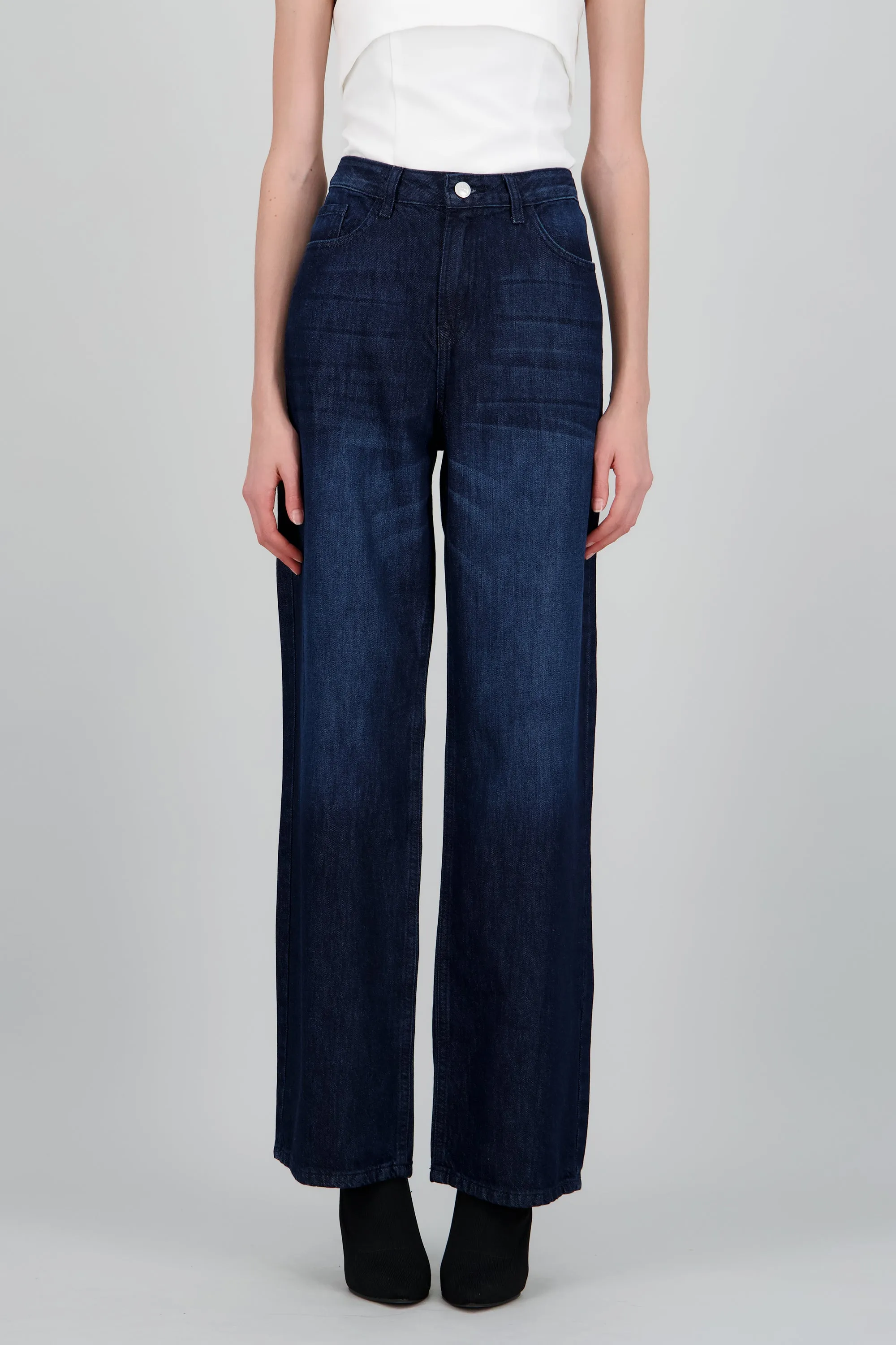 Jeans básicos straight wide sold by Shasa product image thumbnail 2