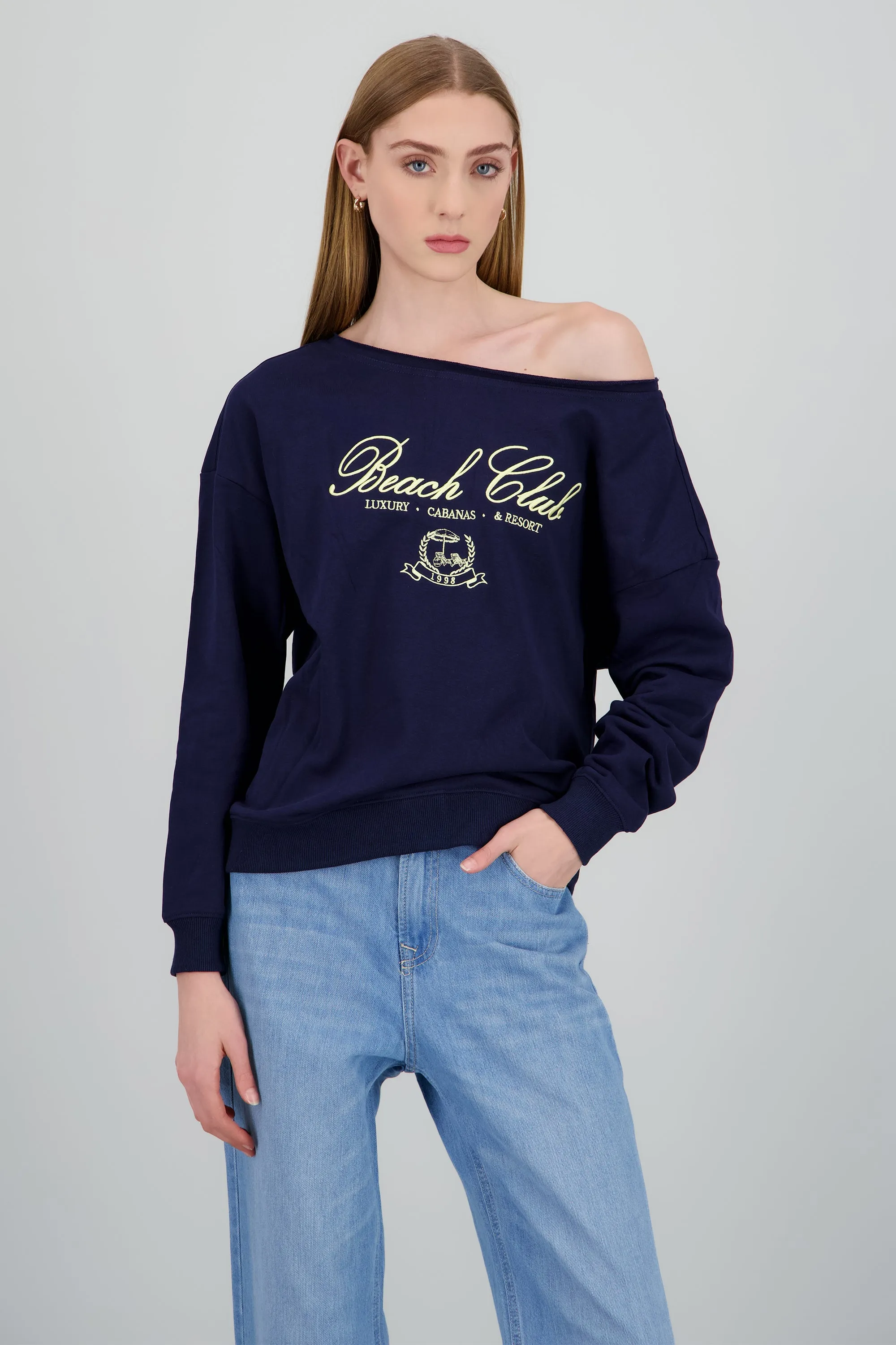 Sudadera one shoulder con bordado sold by Shasa product image thumbnail 2