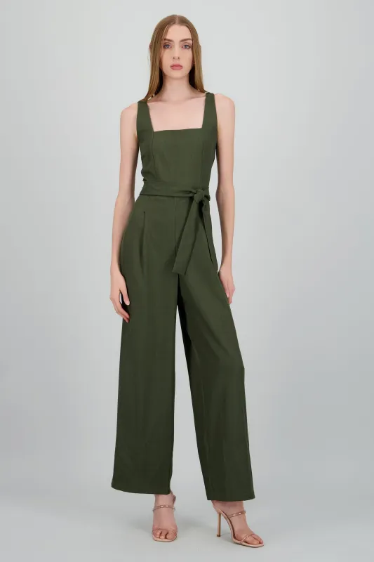 Jumpsuit tirantes detalle cinturon sold by Shasa