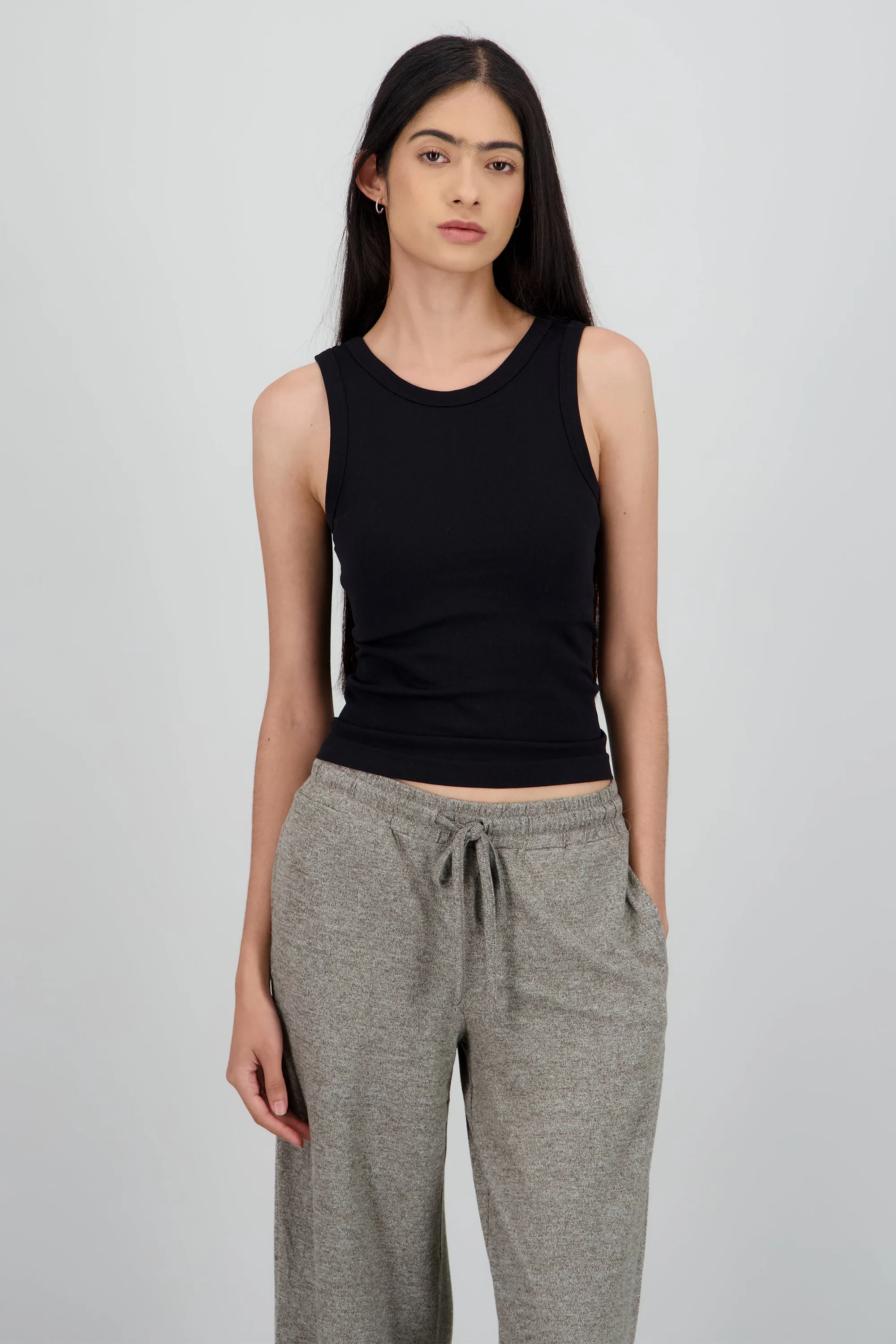 Top sin mangas basica sold by Shasa