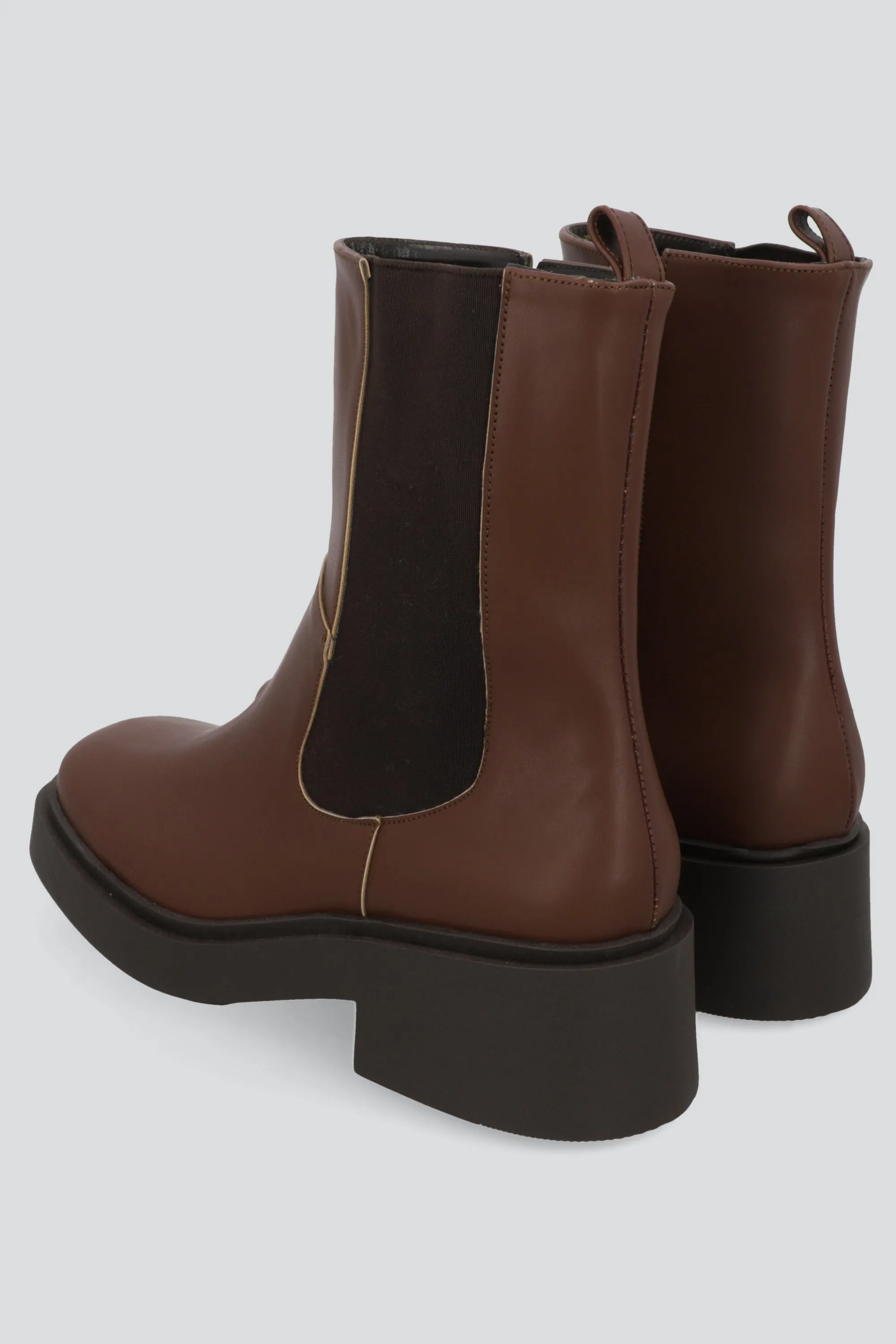 Botin elastico punta cuadrada sold by Shasa product image thumbnail 3