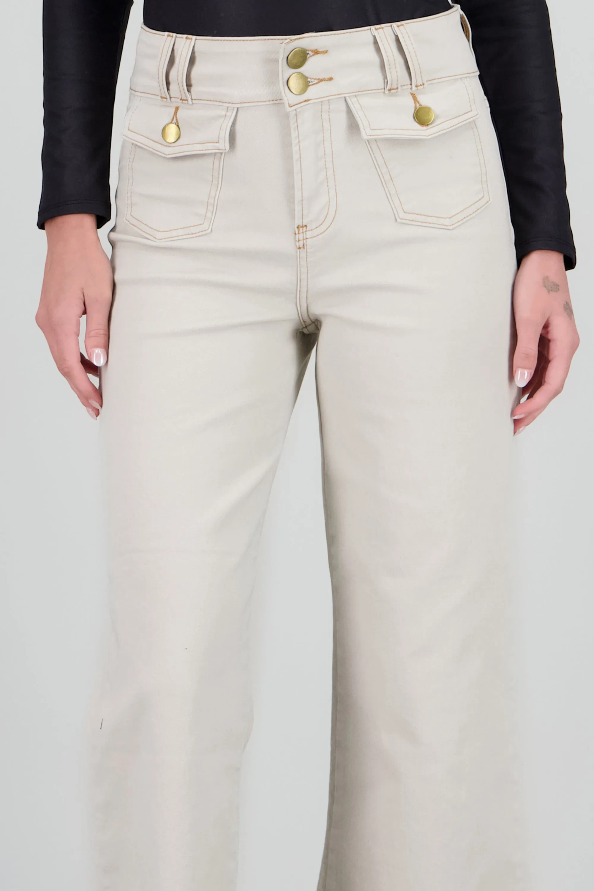 Jeans acampanados detalle bolsas delanteras sold by Shasa product image thumbnail 5