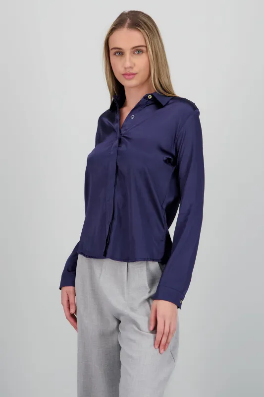 Camisa manga larga cuello detalle satinado sold by Shasa