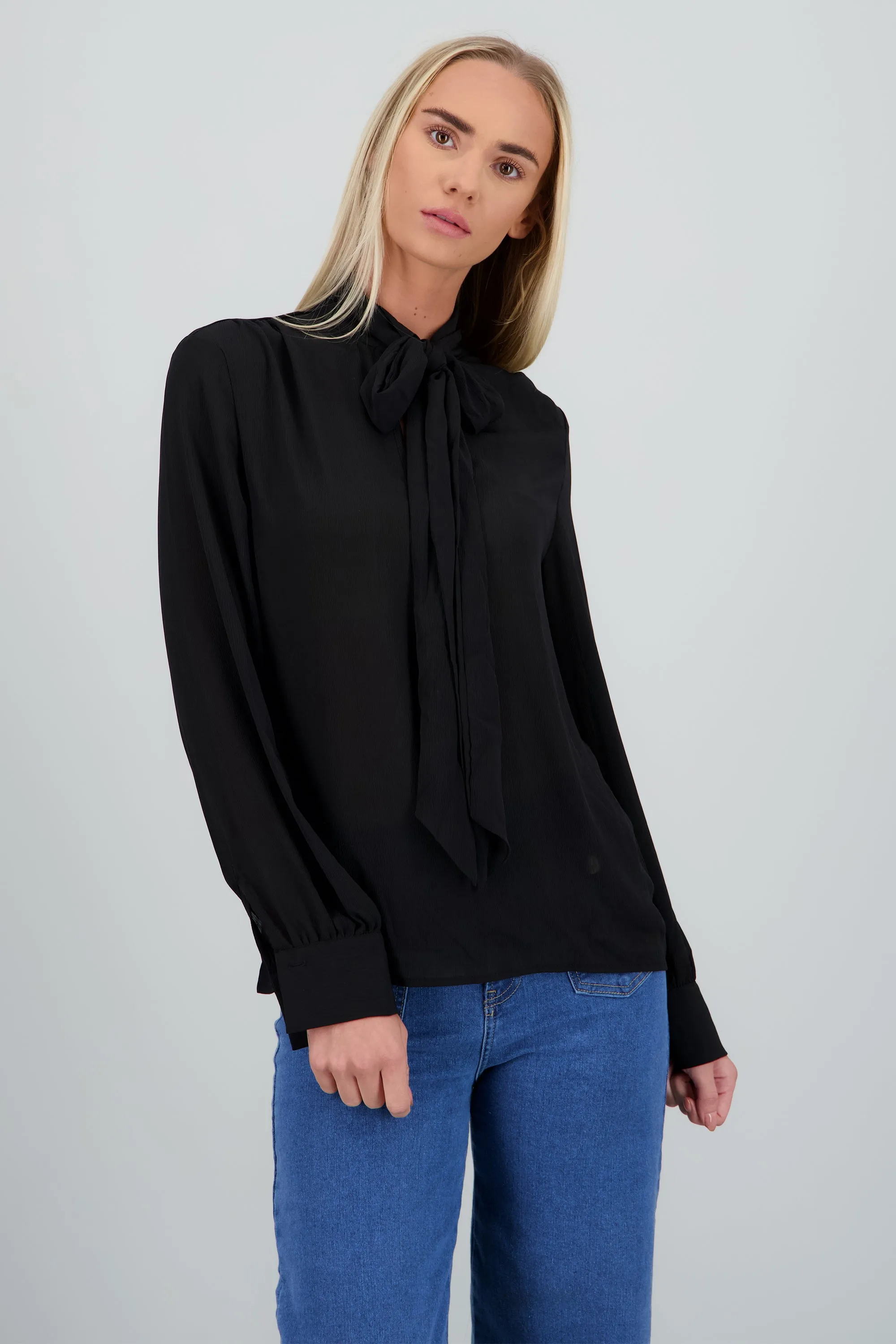 Blusa fluida detalle cuello sold by Shasa product image thumbnail 2
