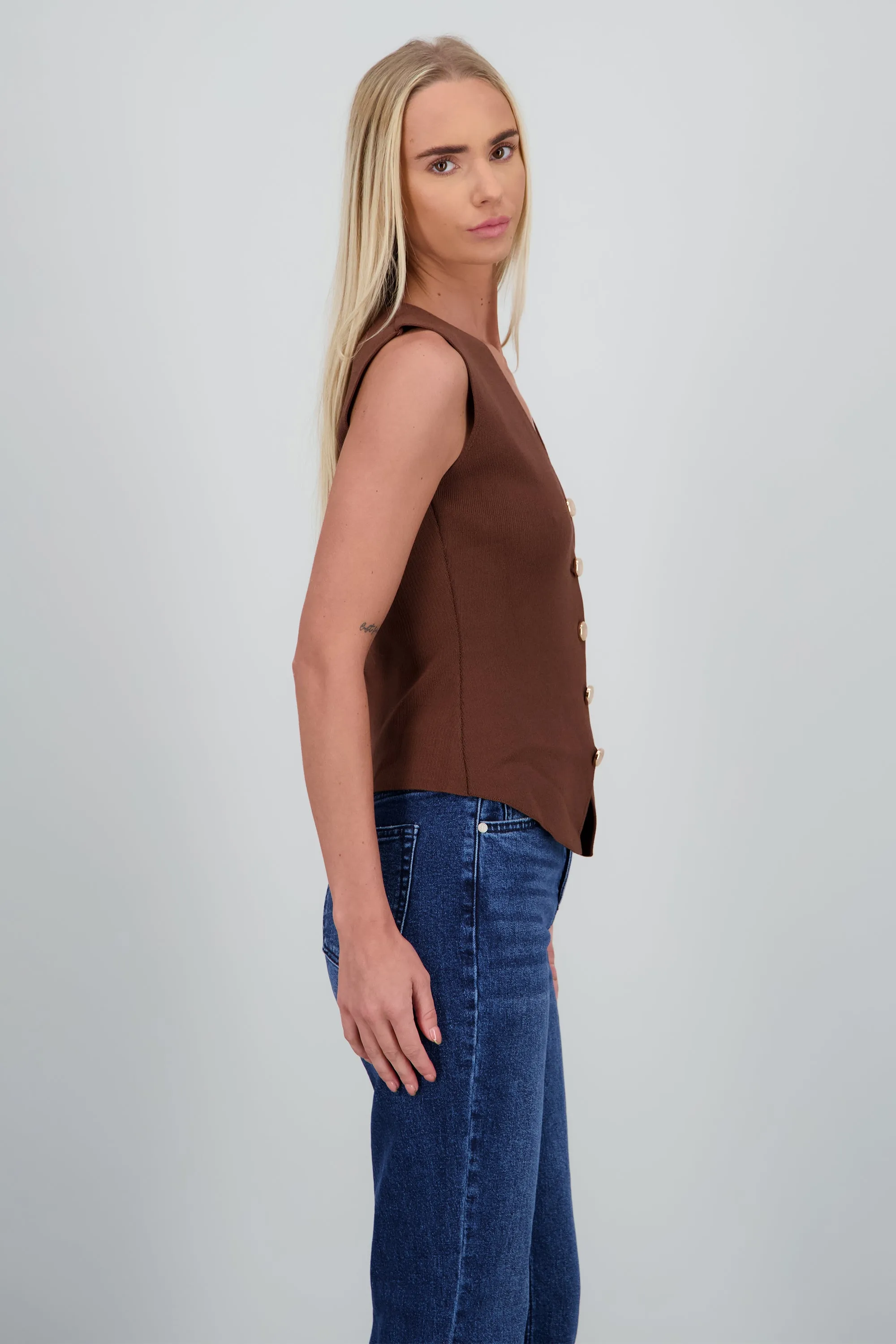 Top tipo chaleco tejido detalle botones sold by Shasa product image thumbnail 3