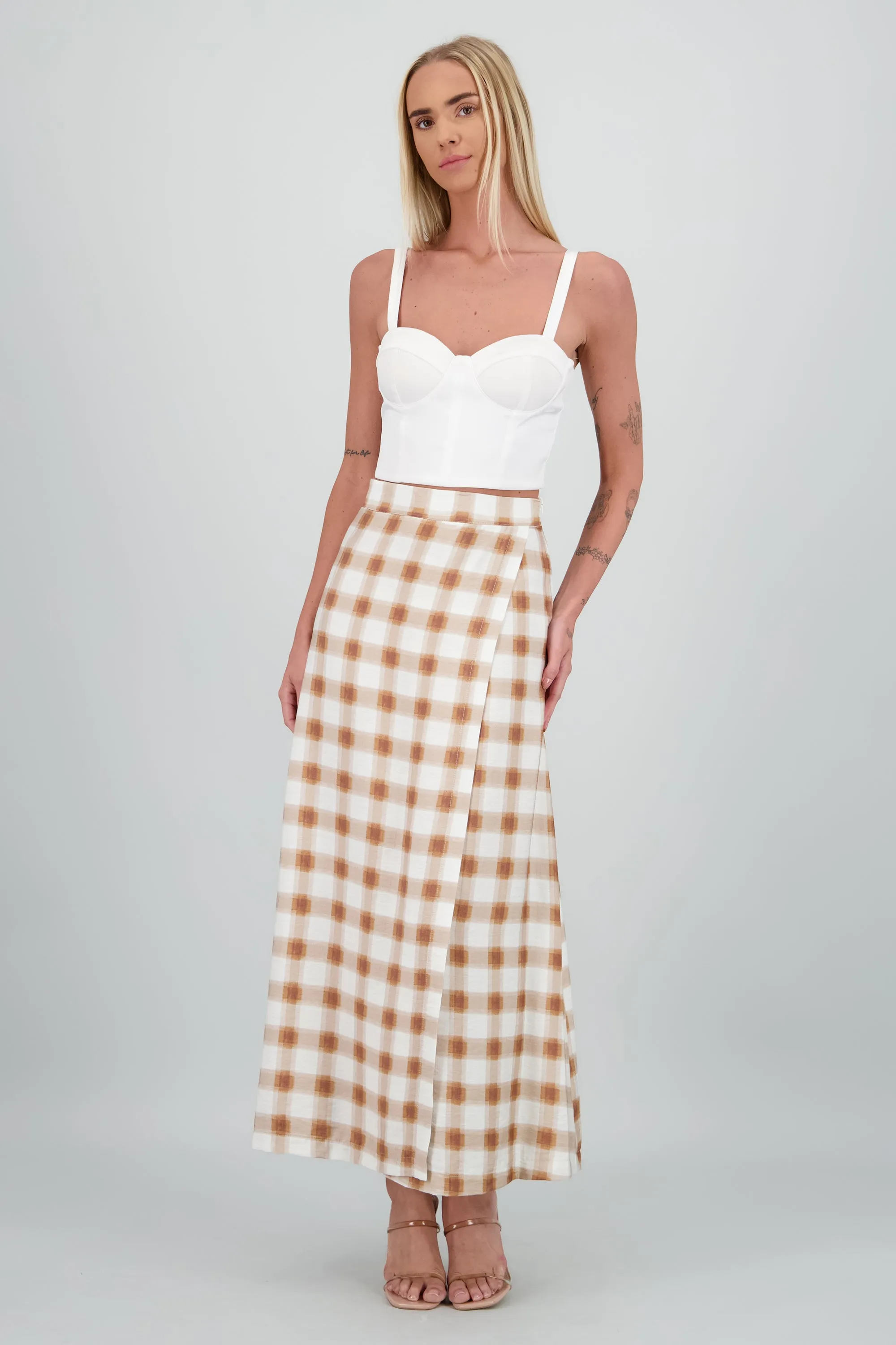 Falda maxi envolvente de cuadros sold by Shasa