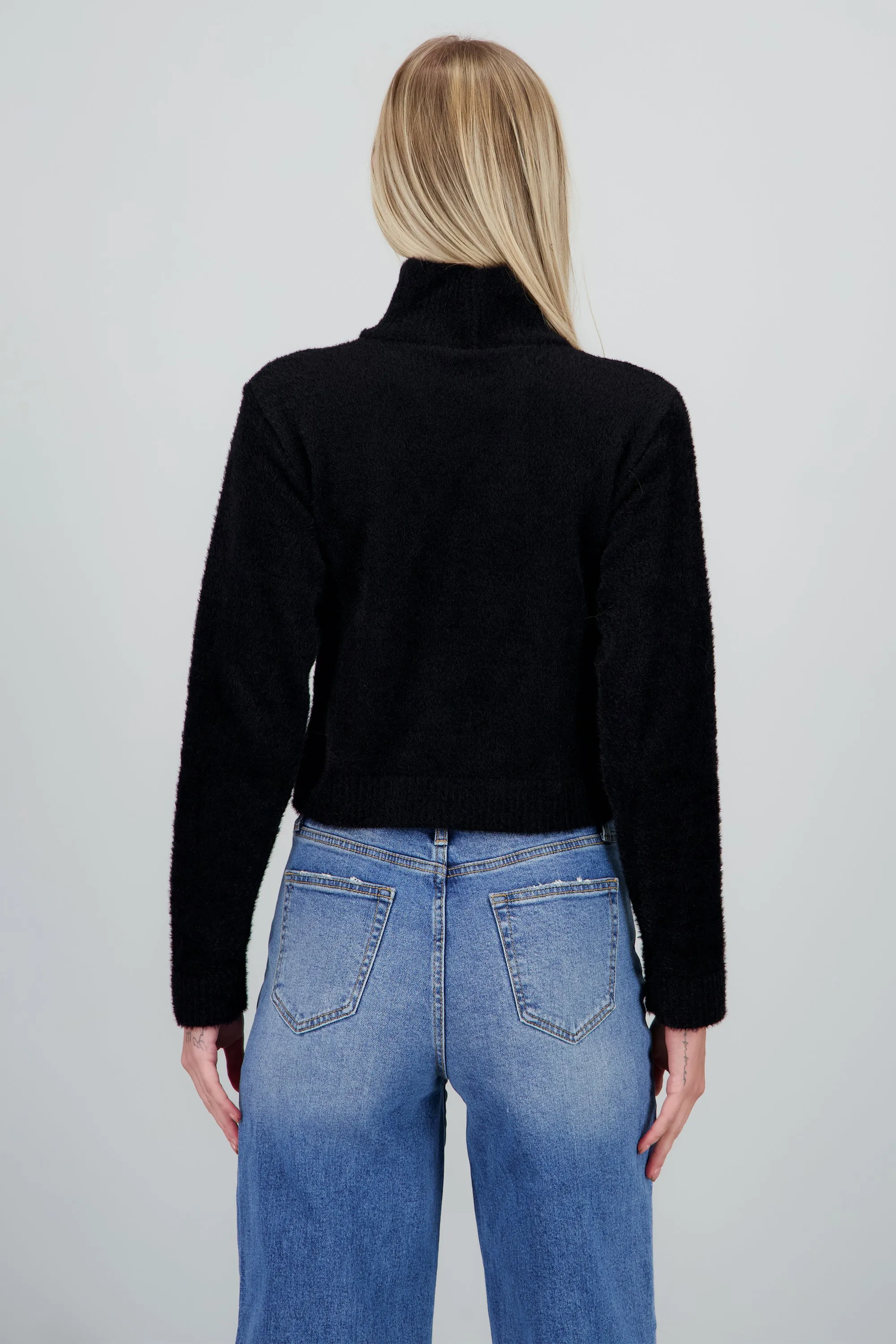 Sueter cuello alto suave sold by Shasa product image thumbnail 4