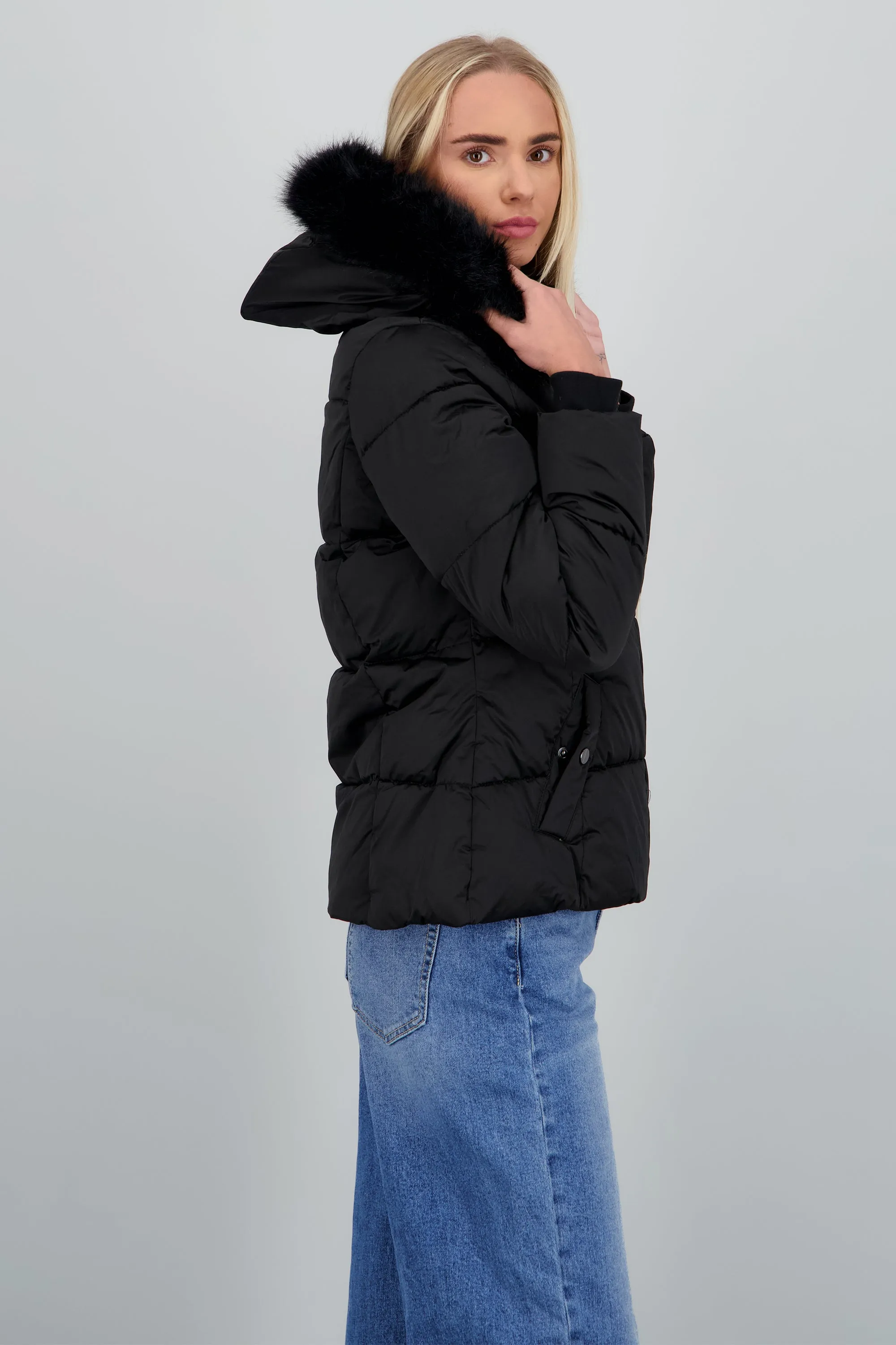 Chamarra puffer det peluche sold by Shasa product image thumbnail 3