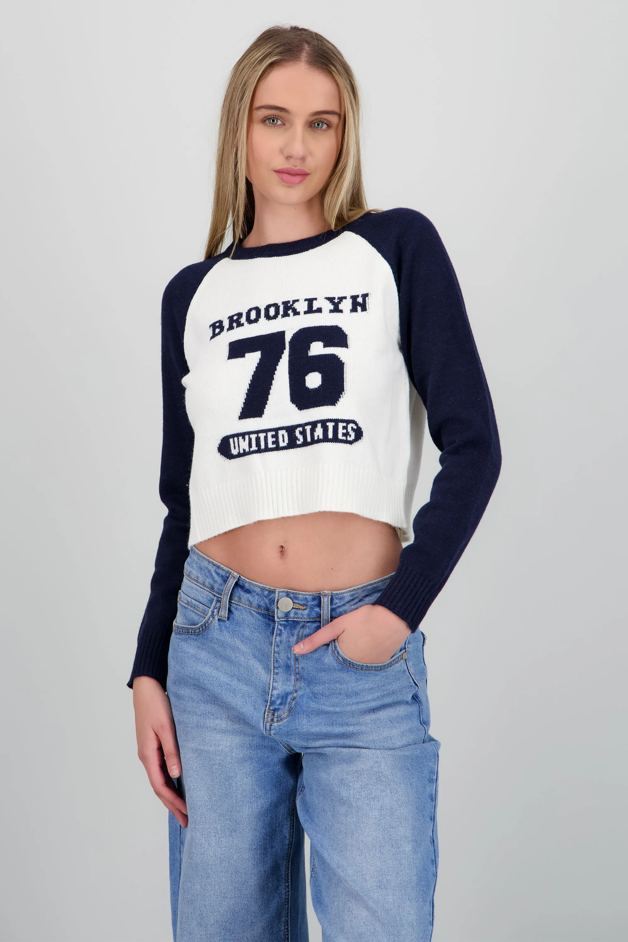 Sueter tejido color block sold by Shasa product image thumbnail 2