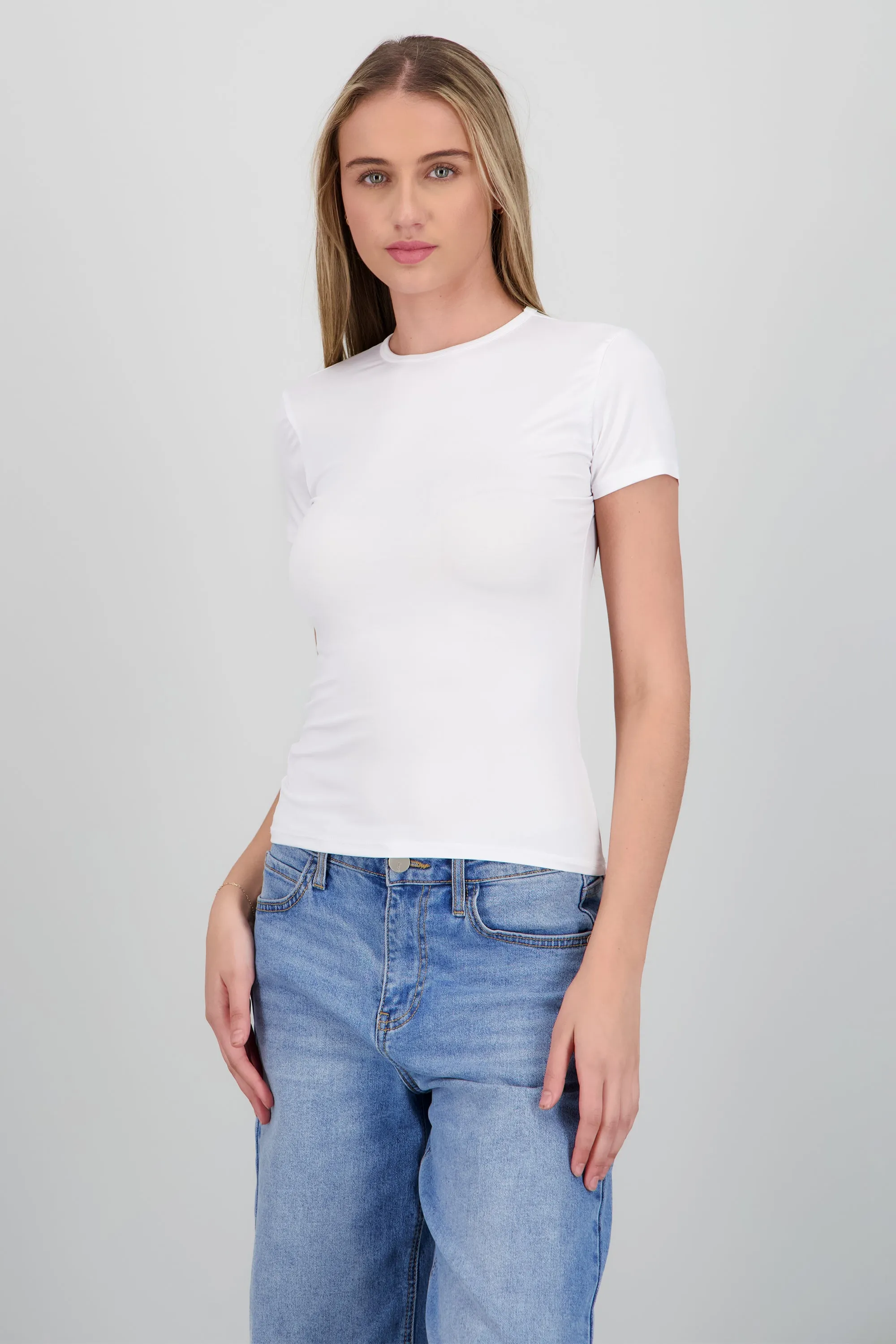 Playera de manga corta lisa sold by Shasa