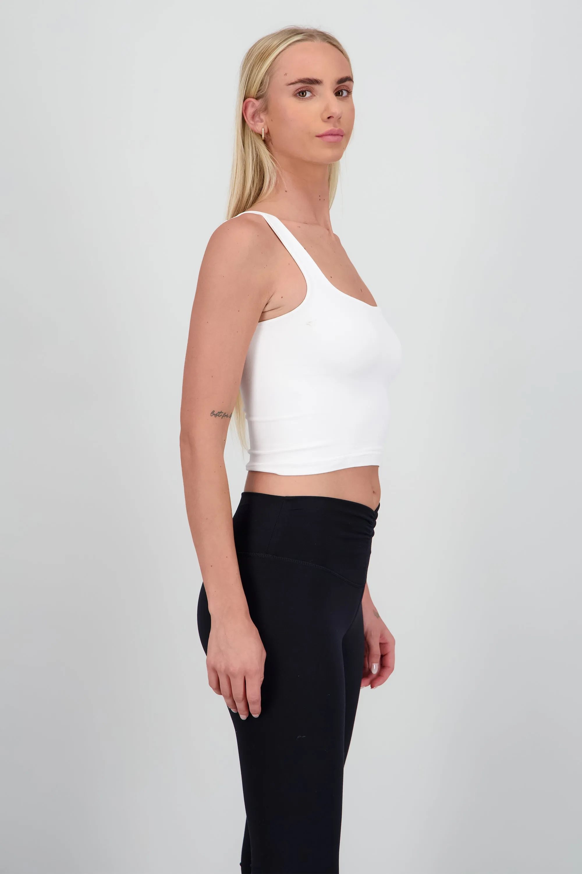 Top sin manga escote cuadrado sold by Shasa product image thumbnail 3