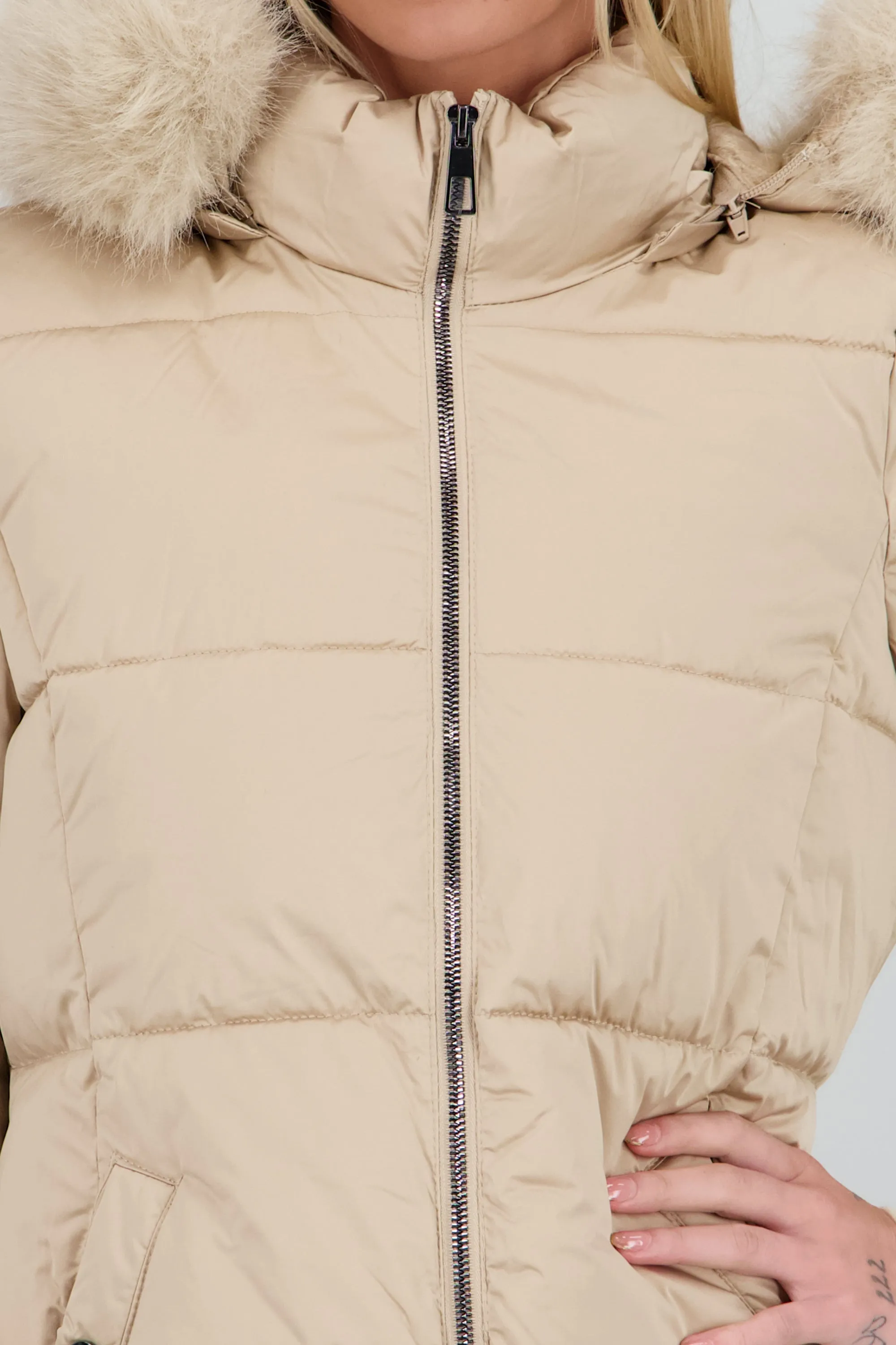 Chamarra puffer det peluche sold by Shasa product image thumbnail 5