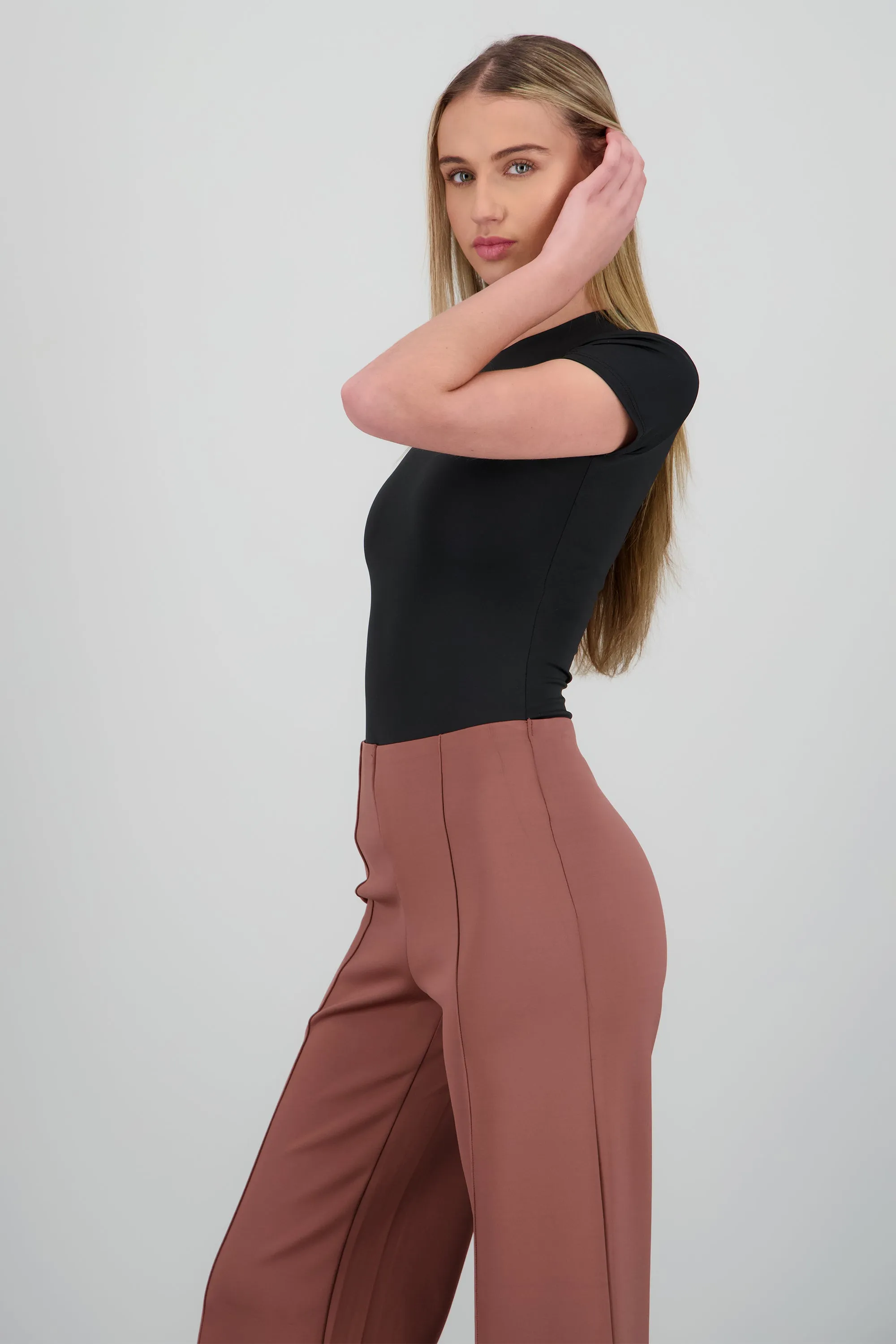 Body liso cuello redondo manga corta sold by Shasa product image thumbnail 2