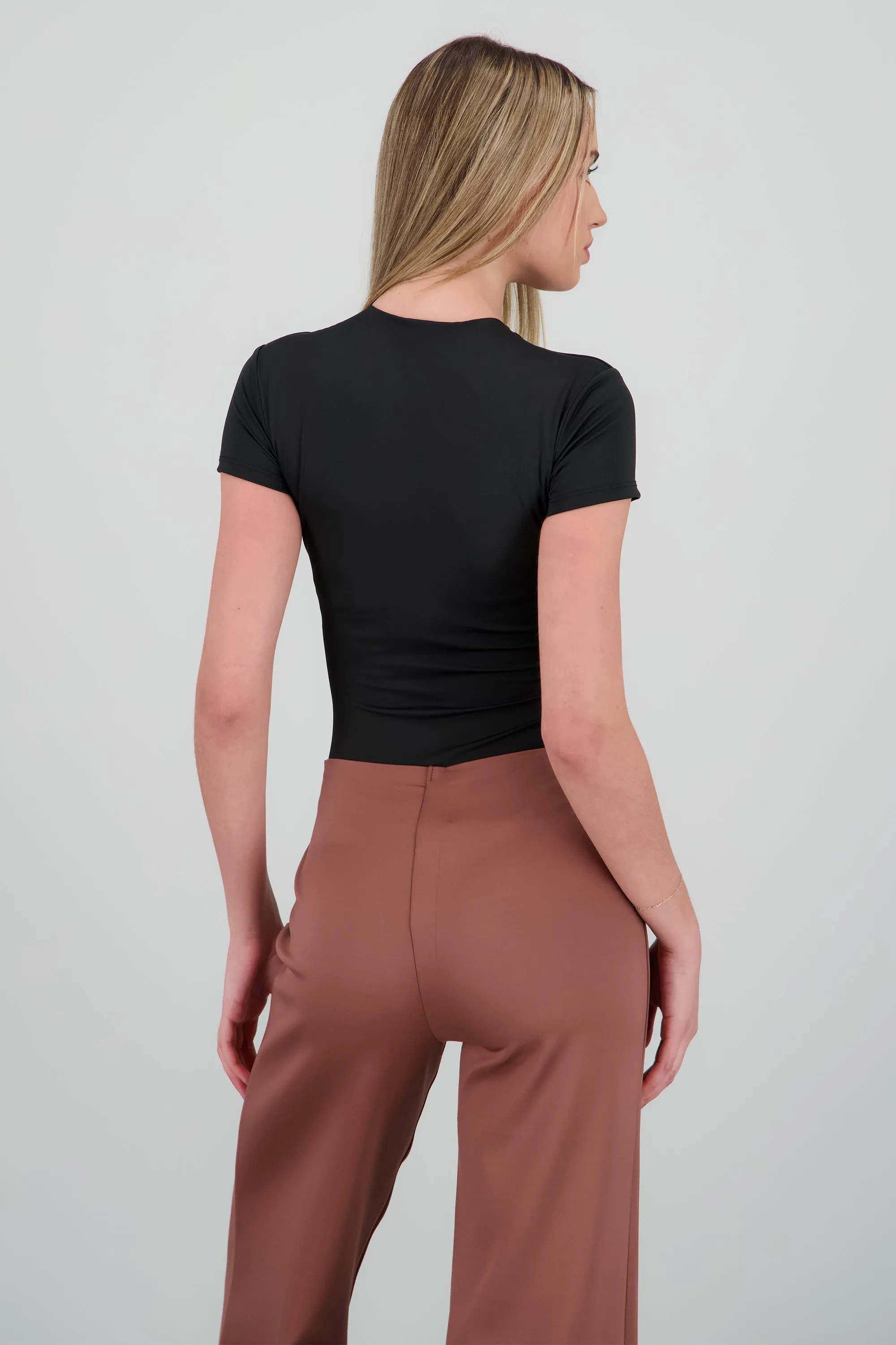 Body liso cuello redondo manga corta sold by Shasa product image thumbnail 3