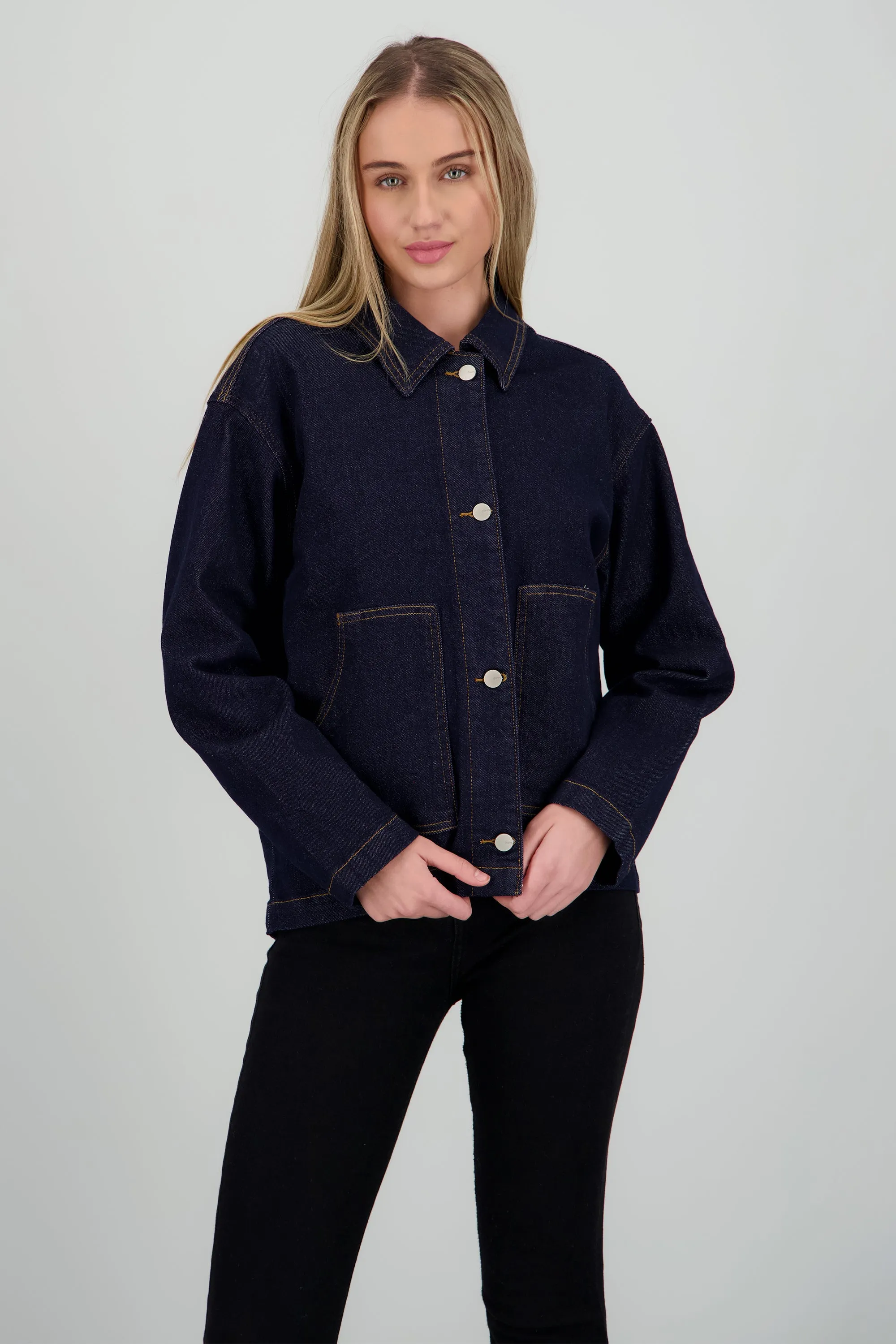 Chamarra oversize bolsas sold by Shasa product image thumbnail 2