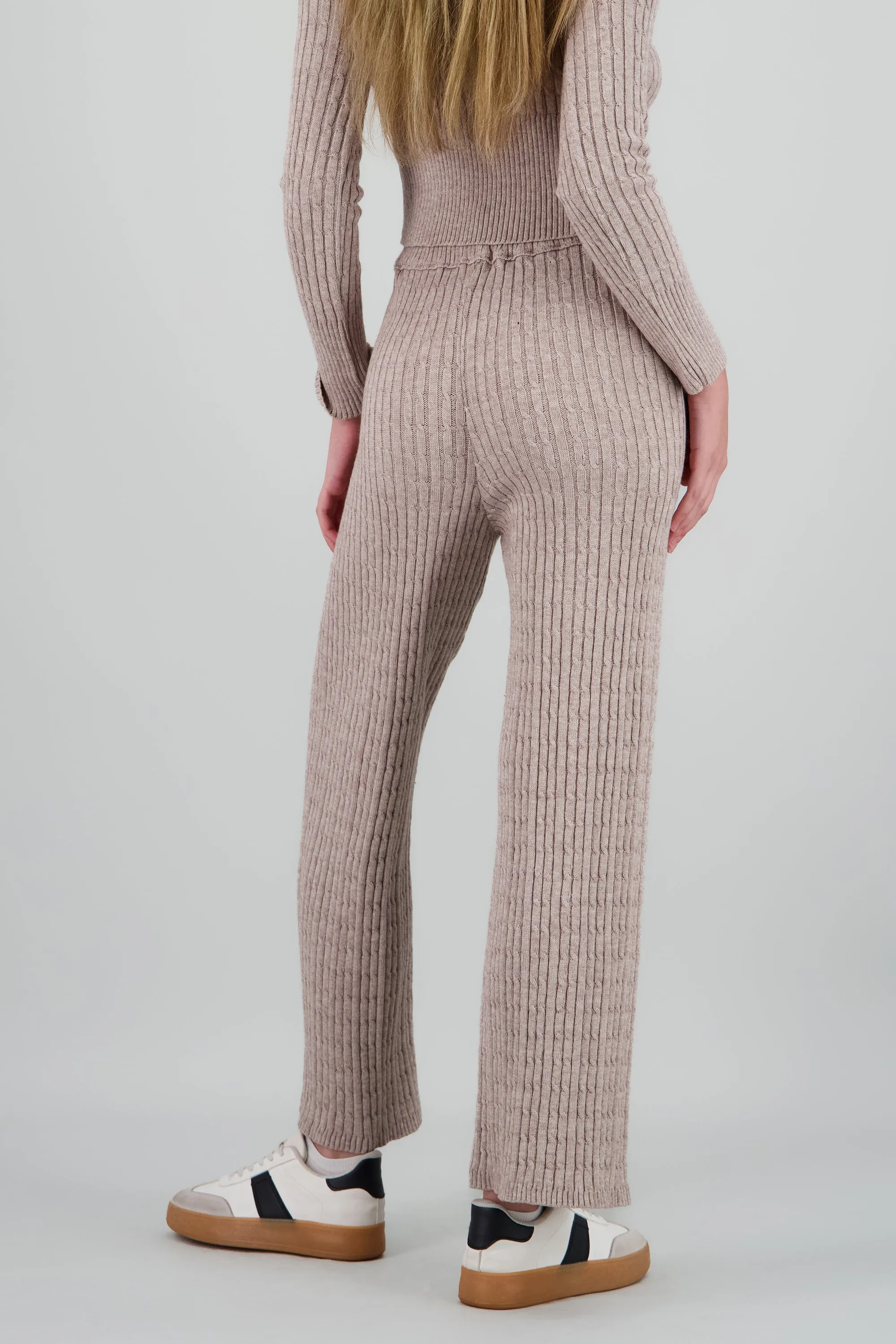 Pantalon tejido trenzado sold by Shasa product image thumbnail 4