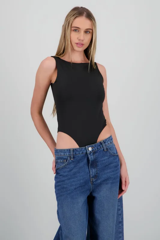 Body liso sin mangas sold by Shasa