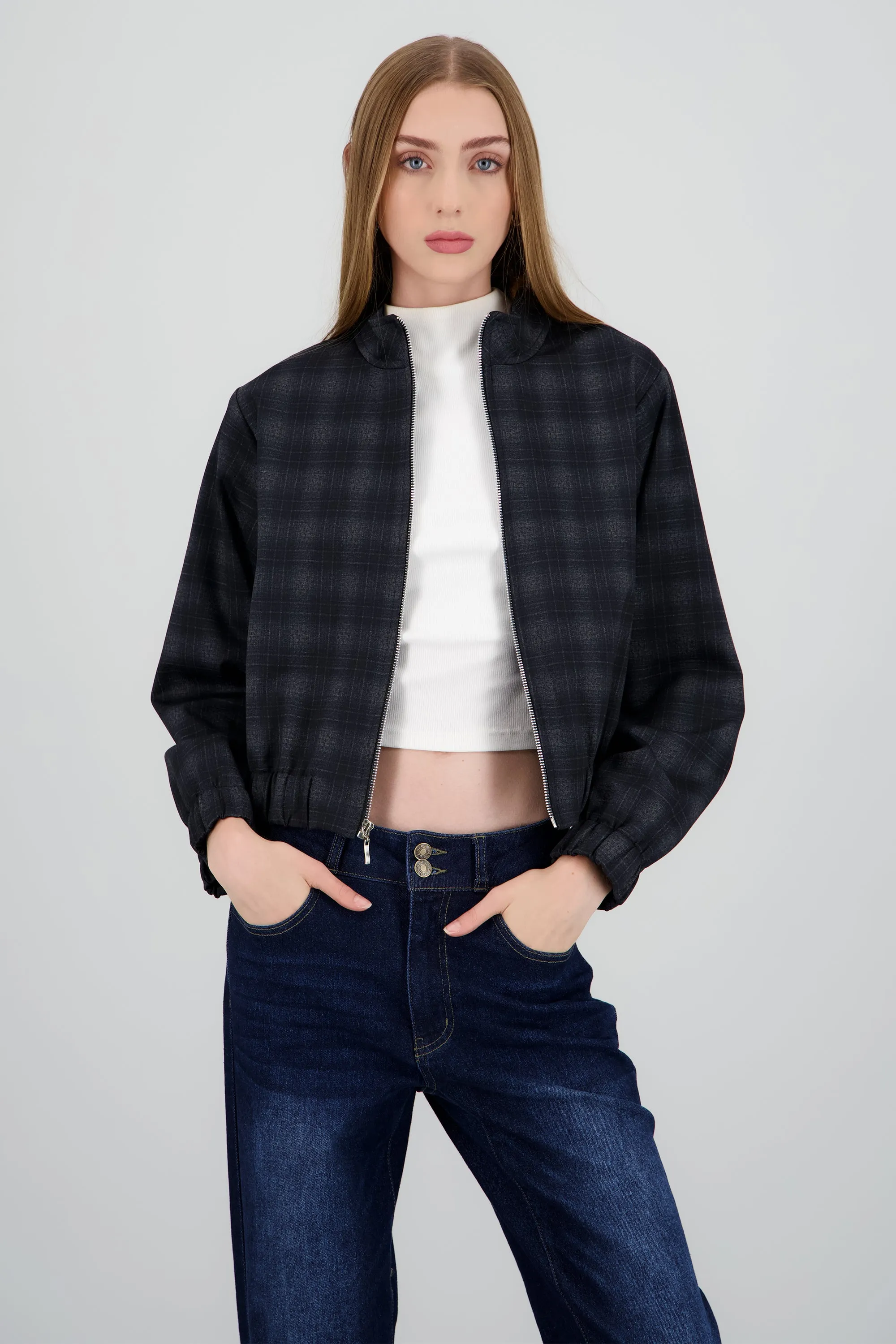 Chamarra ligera estampado cuadros sold by Shasa