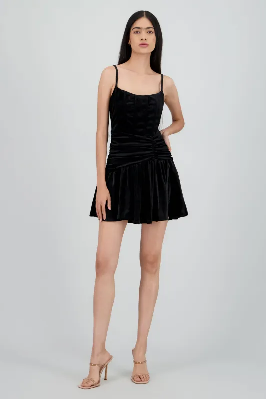 Vestido velvet detalle frunce tirantes sold by Shasa