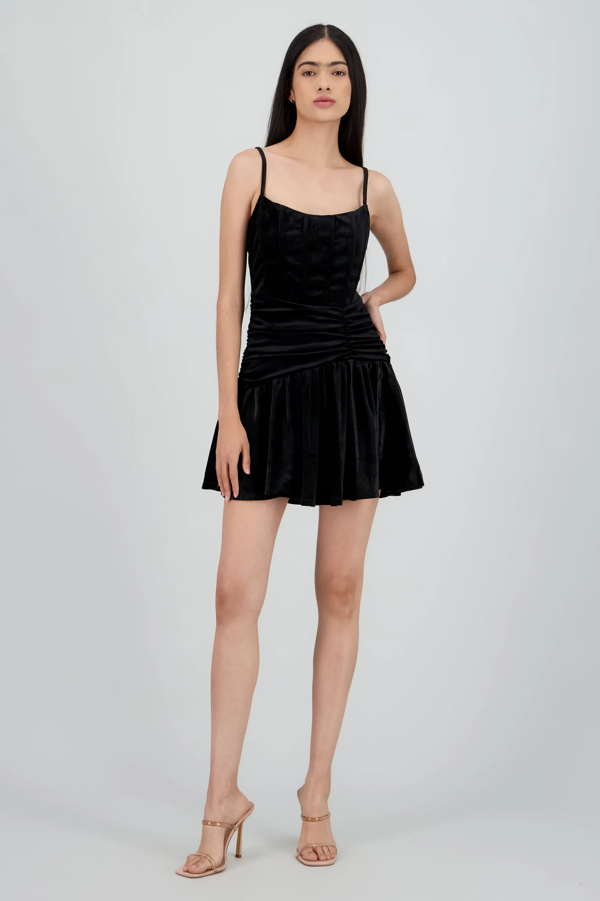 Vestido velvet detalle frunce tirantes sold by Shasa