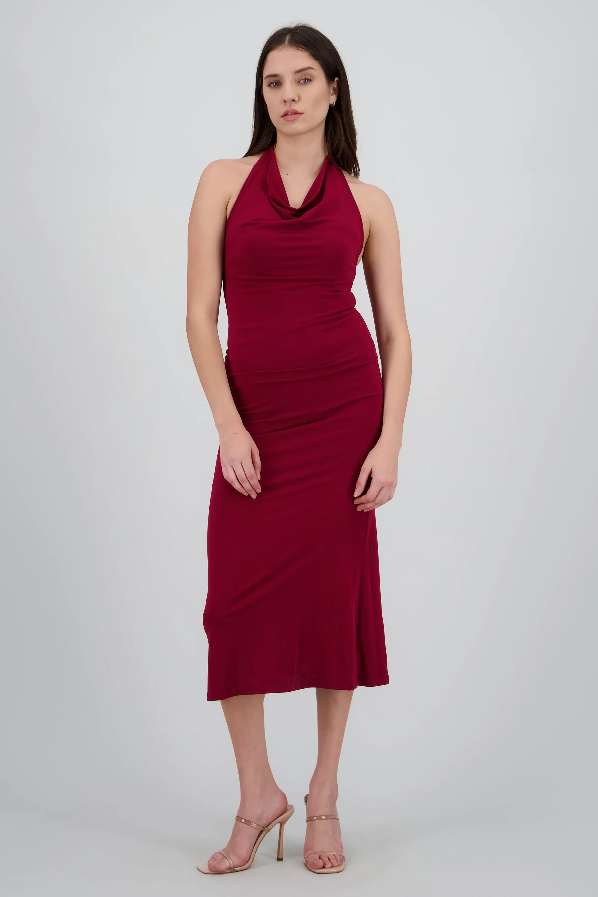 Vestido maxi halter escote columpio sold by Shasa