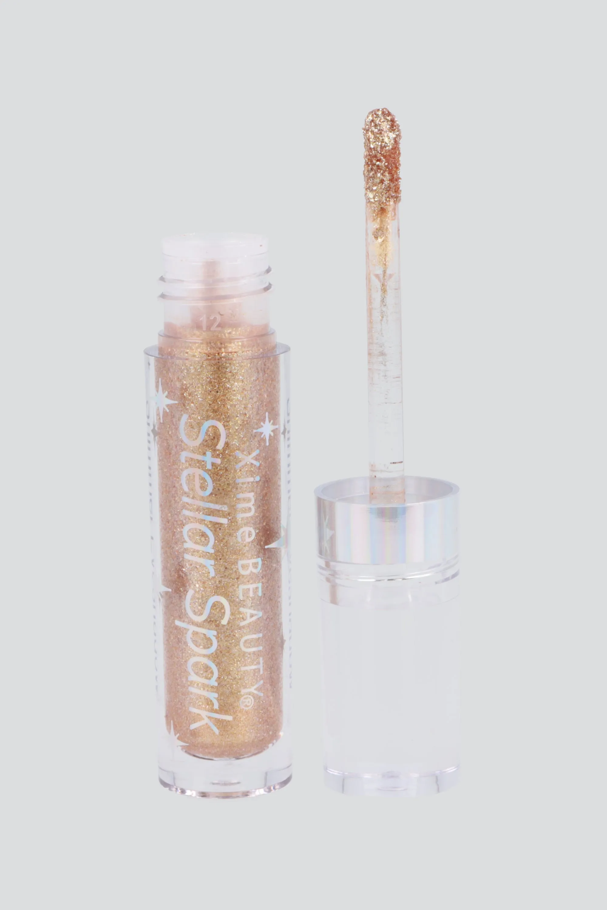 Sombra e iluminador glitter sold by Shasa