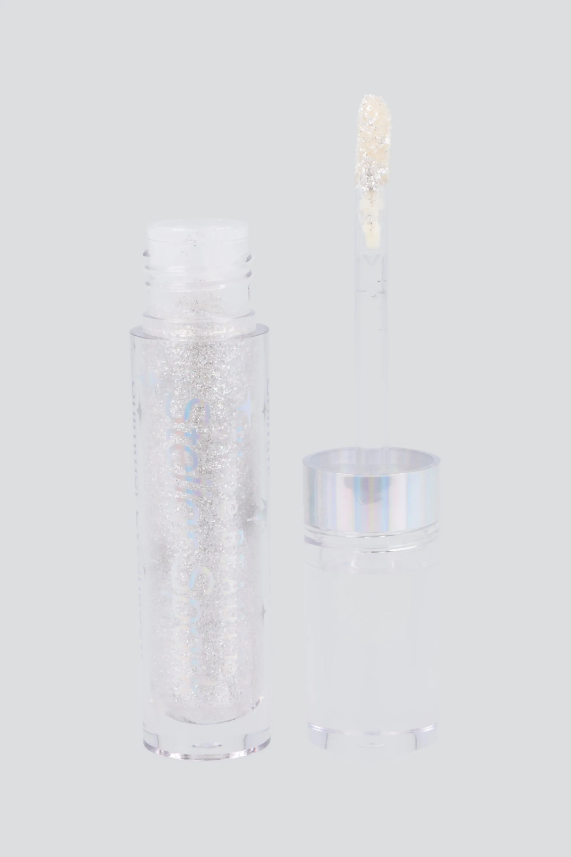 Sombra y iluminador glitter sold by Shasa