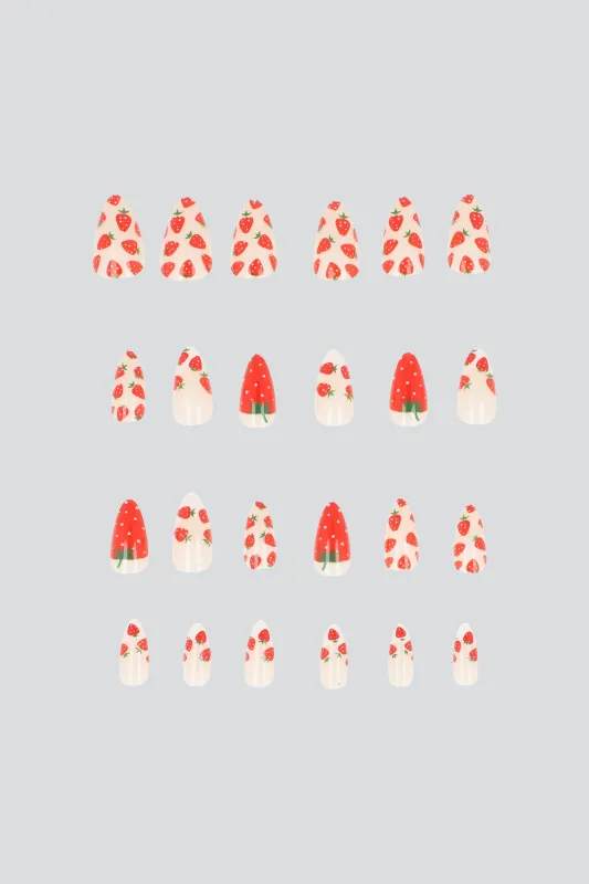 Set 24 uñas fresas sold by Shasa