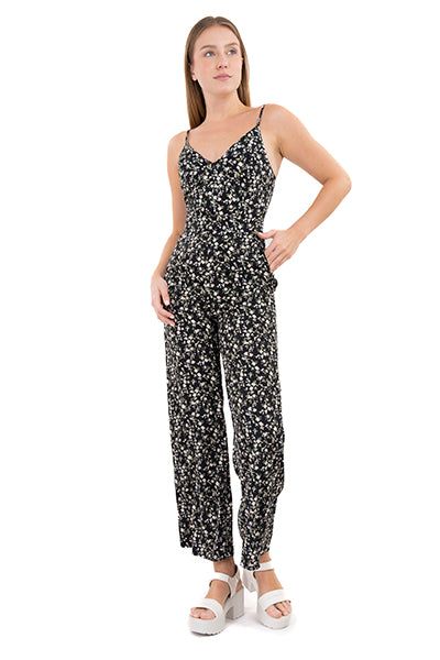 Jumpsuit estampado flores sold by Shasa