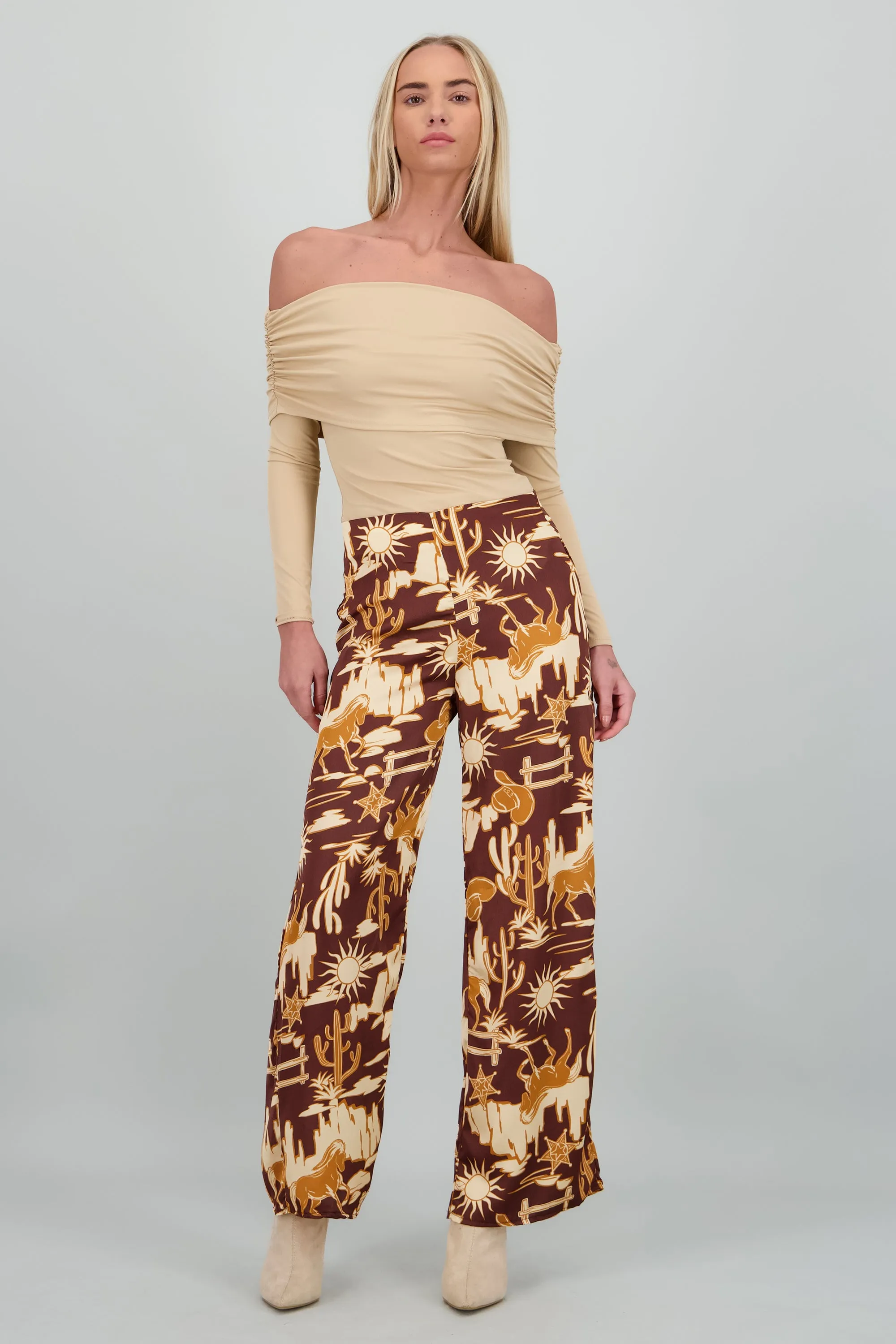 Pantalon recto cowboy print sold by Shasa