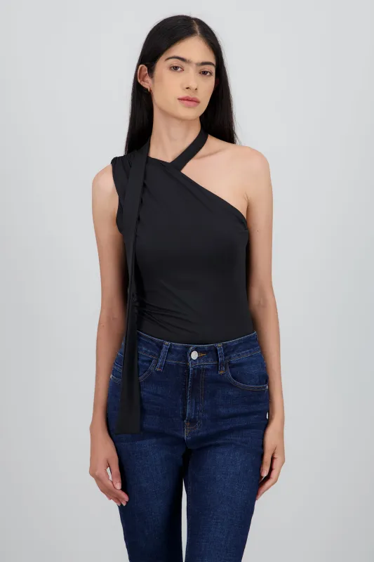 Body asimetrico sin mangas detalle lazo sold by Shasa