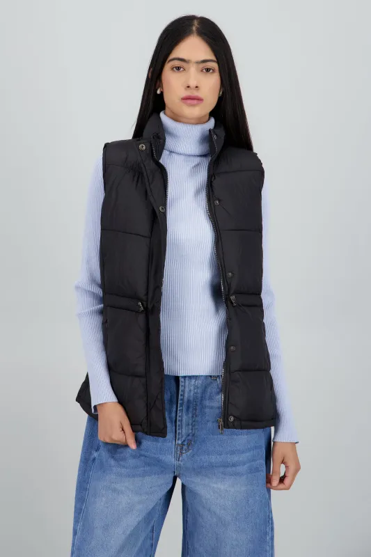 Chaleco capitonado ajustable sold by Shasa