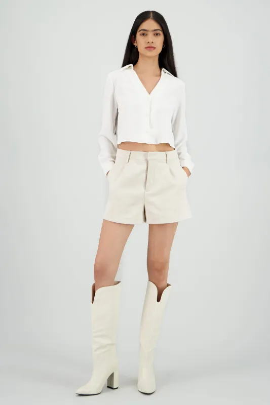 Sharts suade con pinzas sold by Shasa