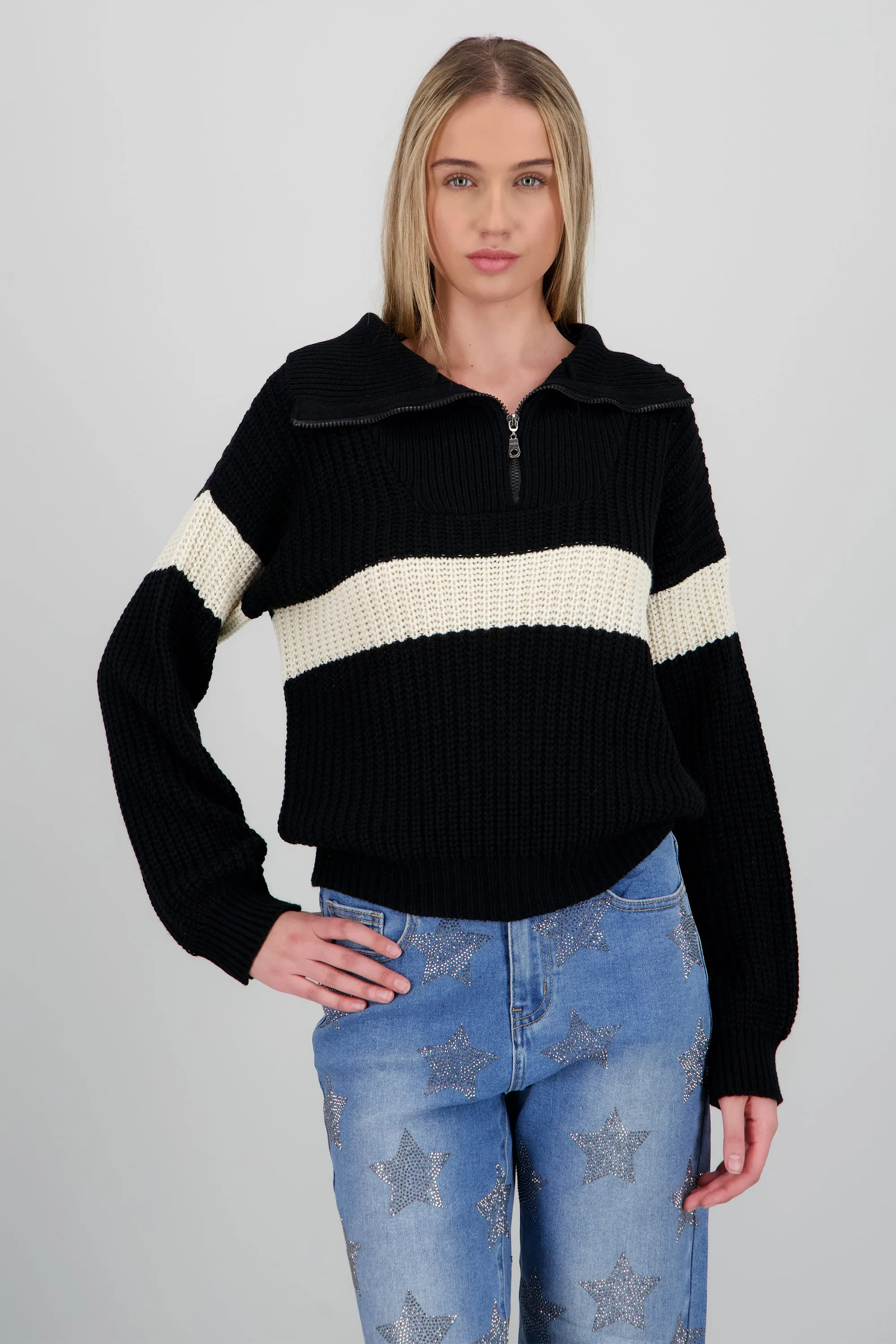 Sueter franja detalle cierre sold by Shasa product image thumbnail 2