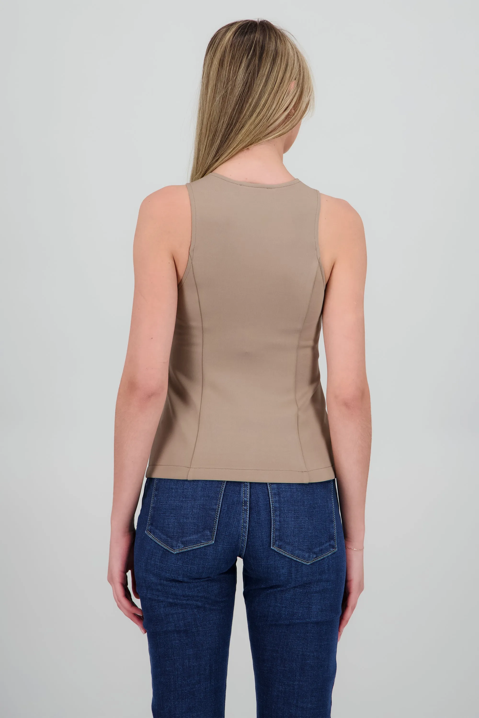 Chaleco detalle botones flor sold by Shasa product image thumbnail 3