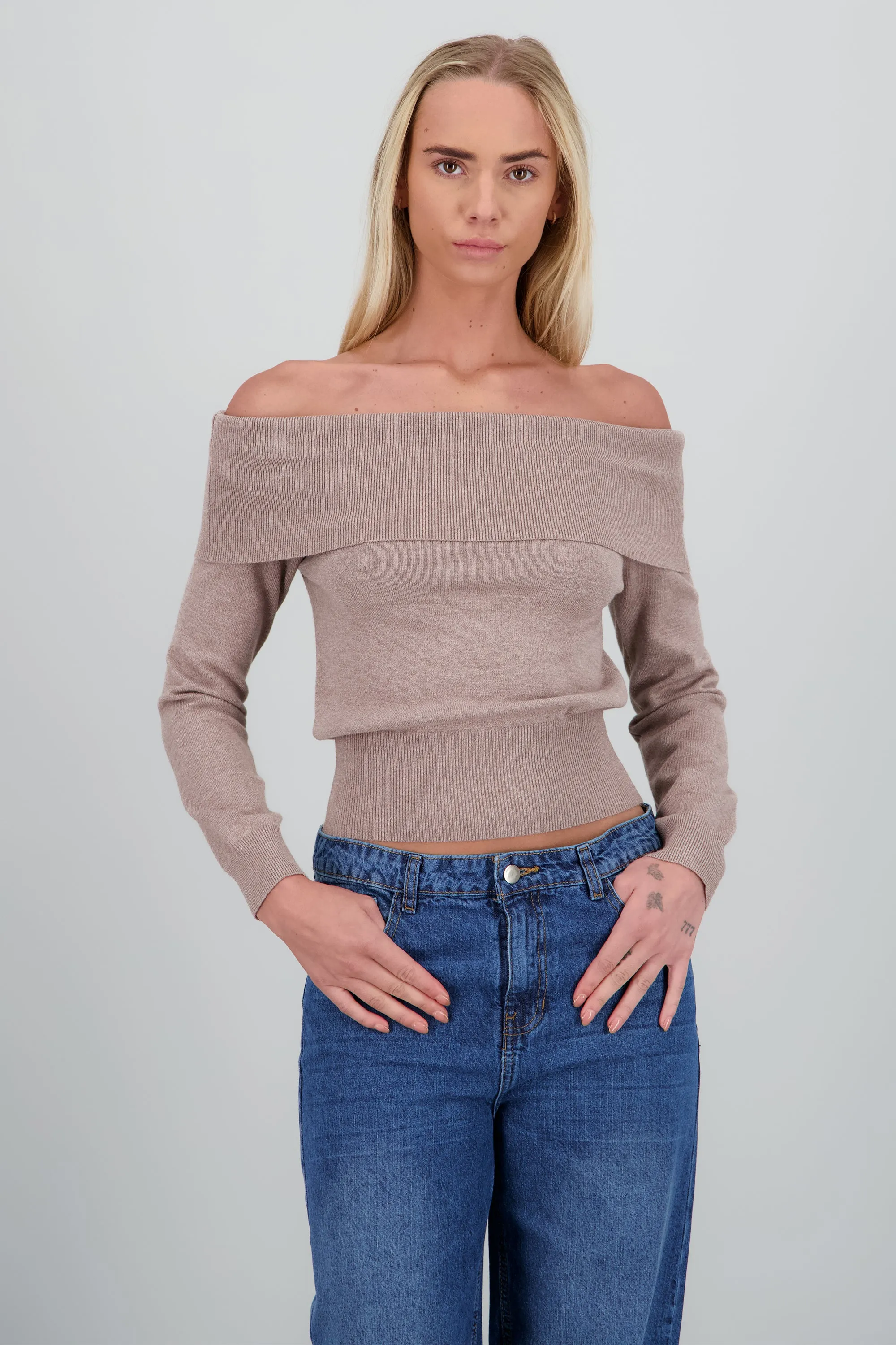 Suéter off shoulder punto sold by Shasa product image thumbnail 2