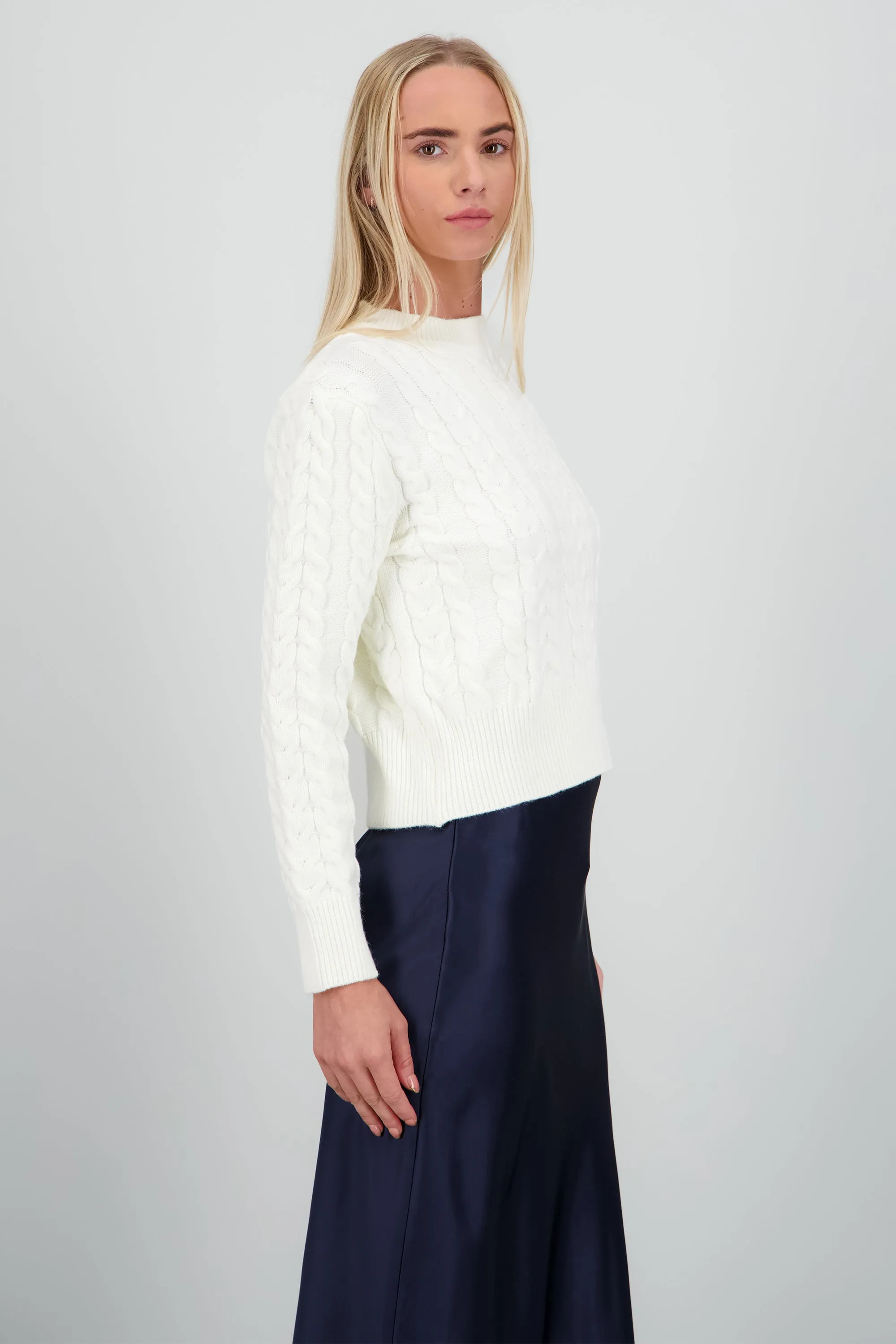 Sueter tejido detalle trenzado sold by Shasa product image thumbnail 3