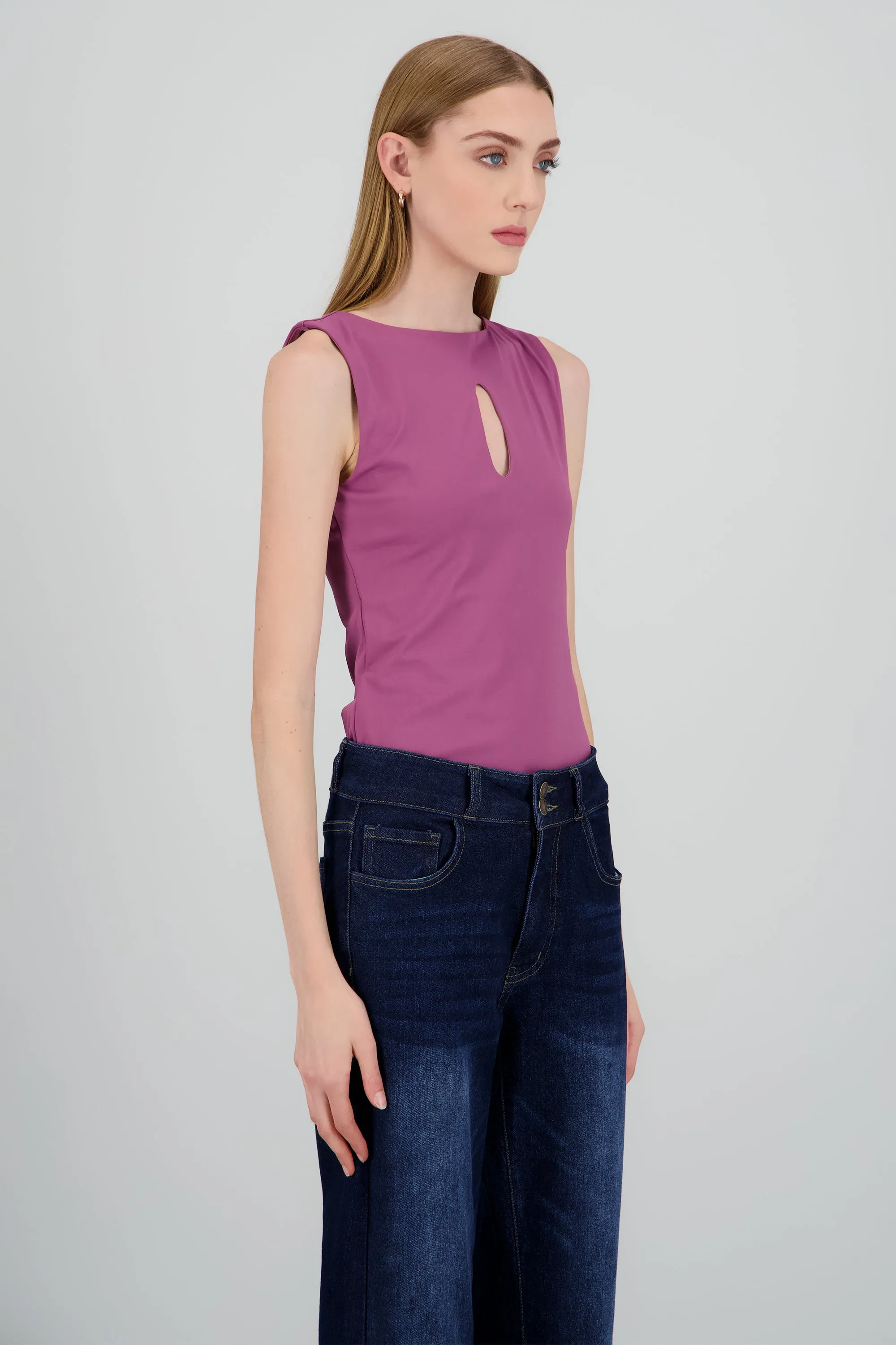 Bodysuit corte al frente sold by Shasa product image thumbnail 2