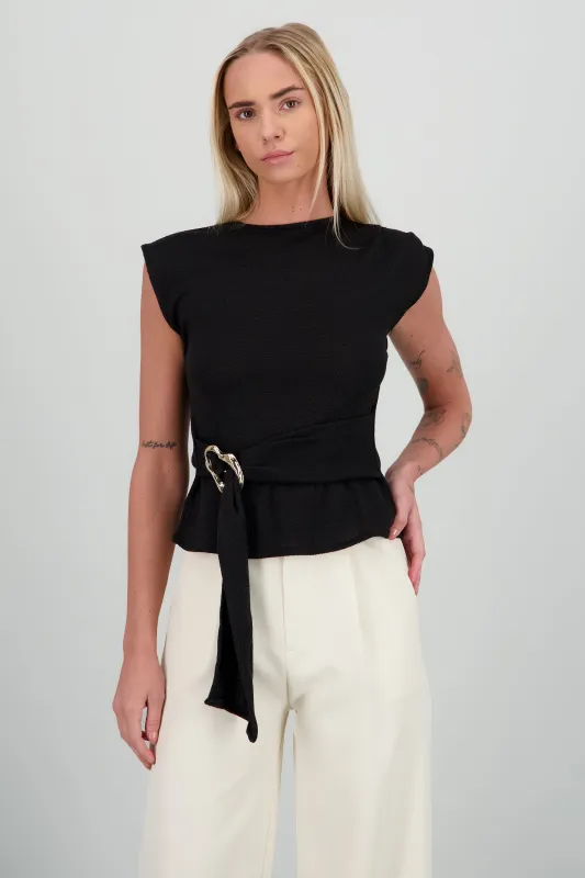 Top textura fajon con hebilla sold by Shasa