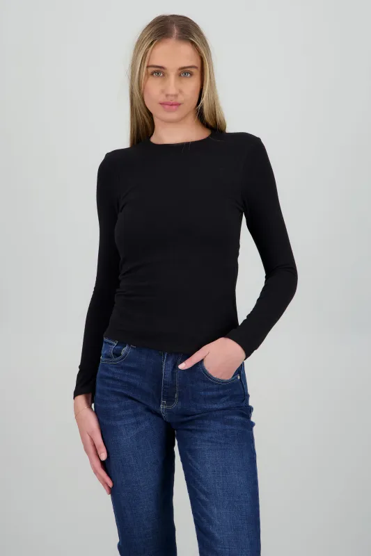 Top manga larga cuello redondo sold by Shasa