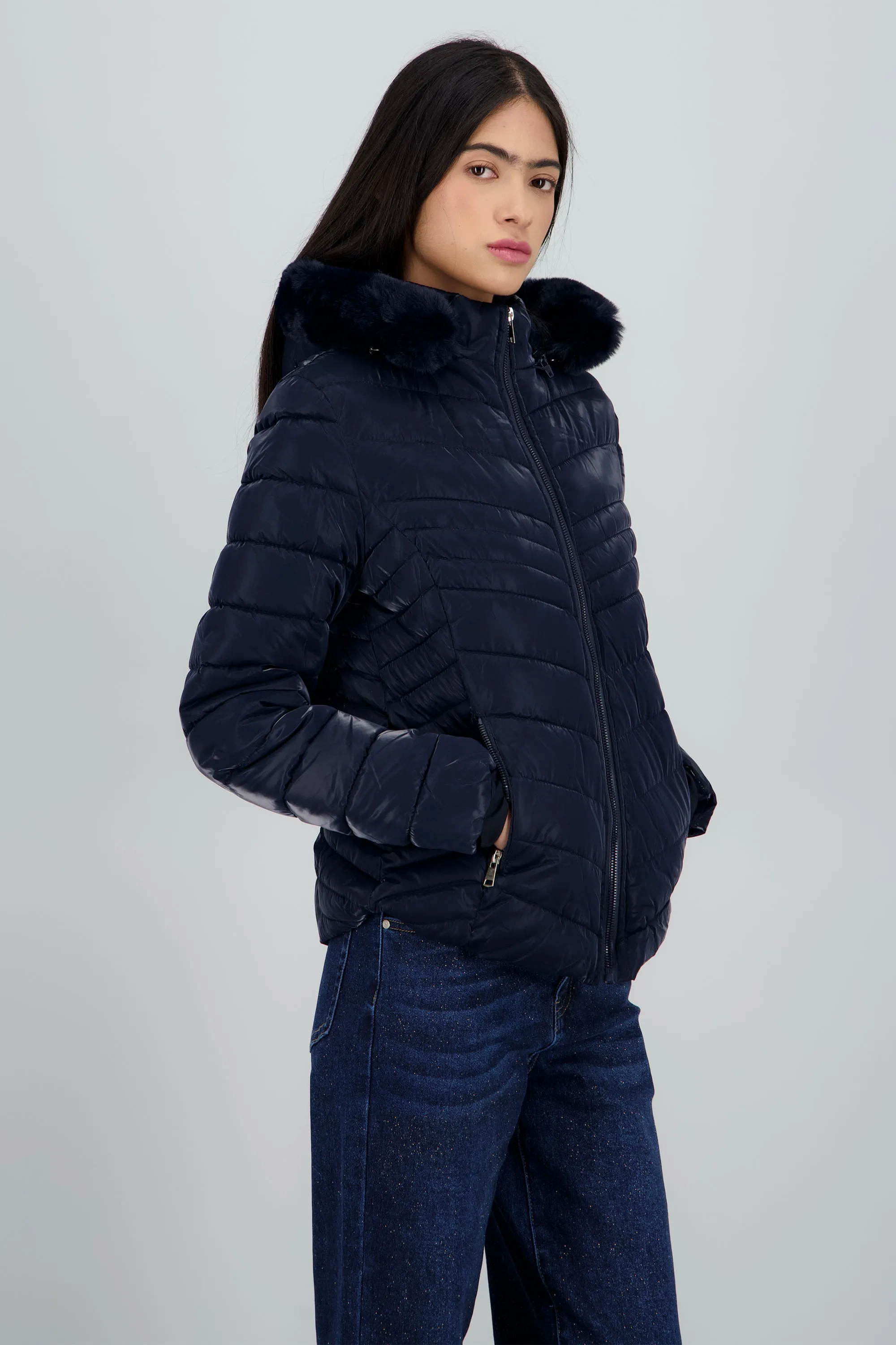 Chamarra capitonada det peluche con cierre sold by Shasa product image thumbnail 3