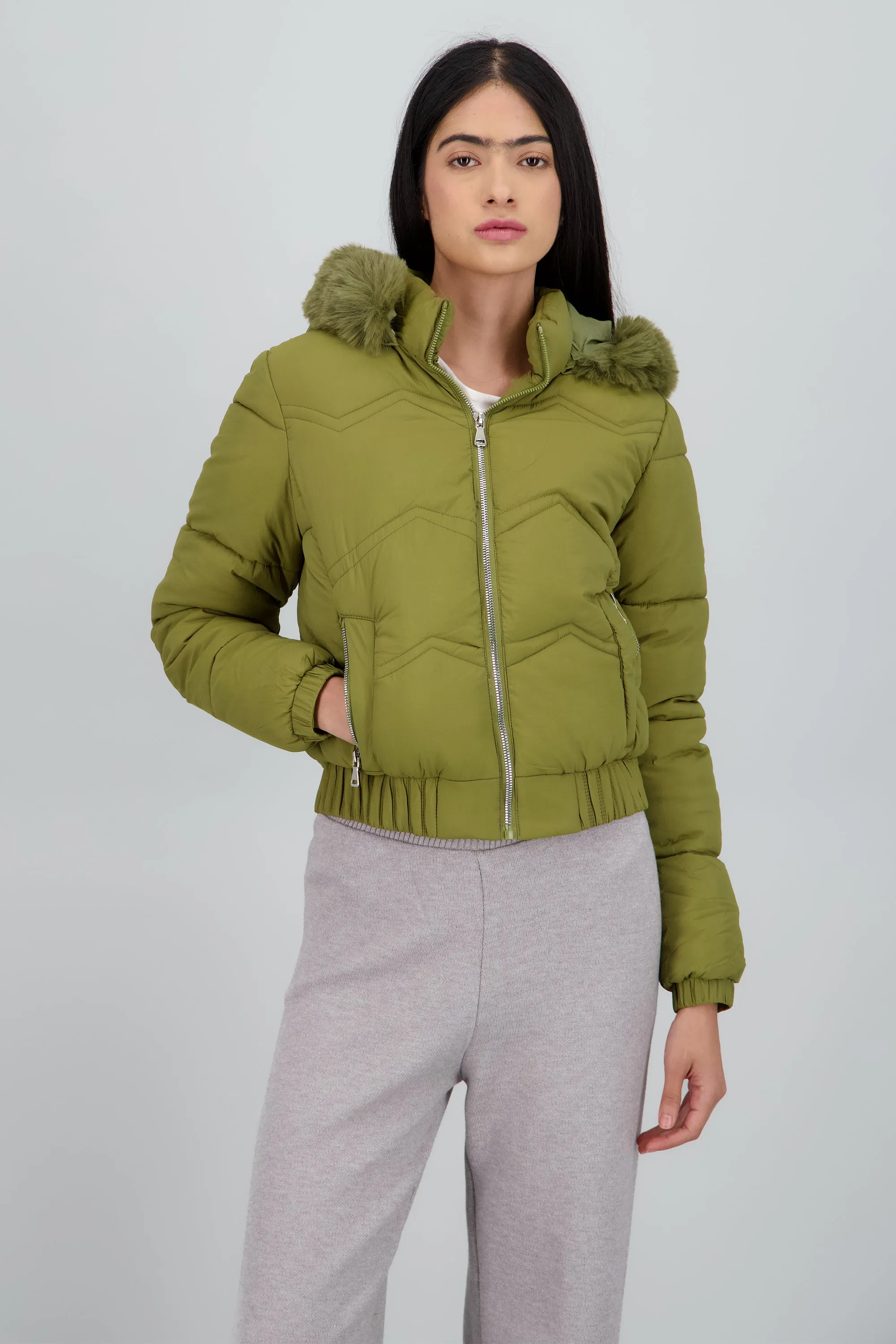 Chamarra puffer con peluche en gorro sold by Shasa product image thumbnail 2