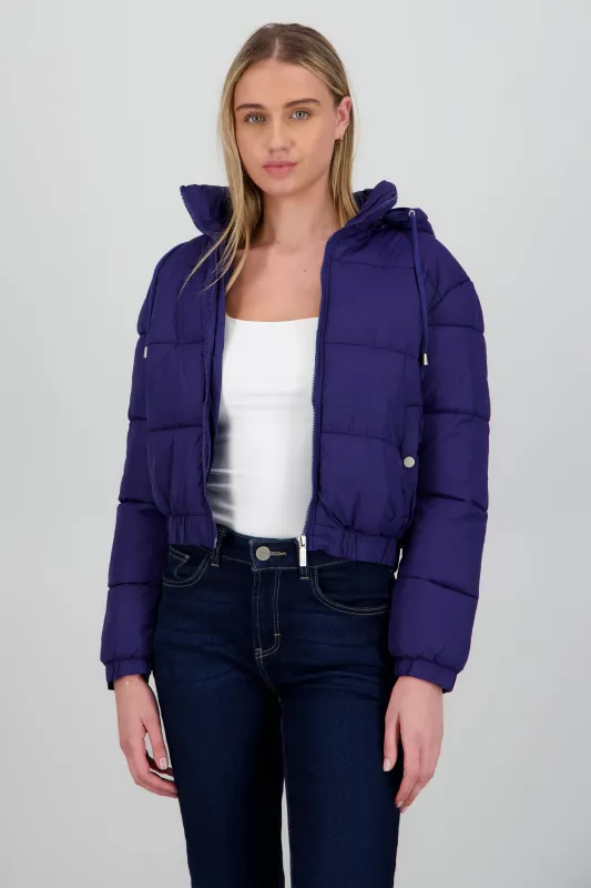 Chamarra puffer con gorro y bolsas sold by Shasa