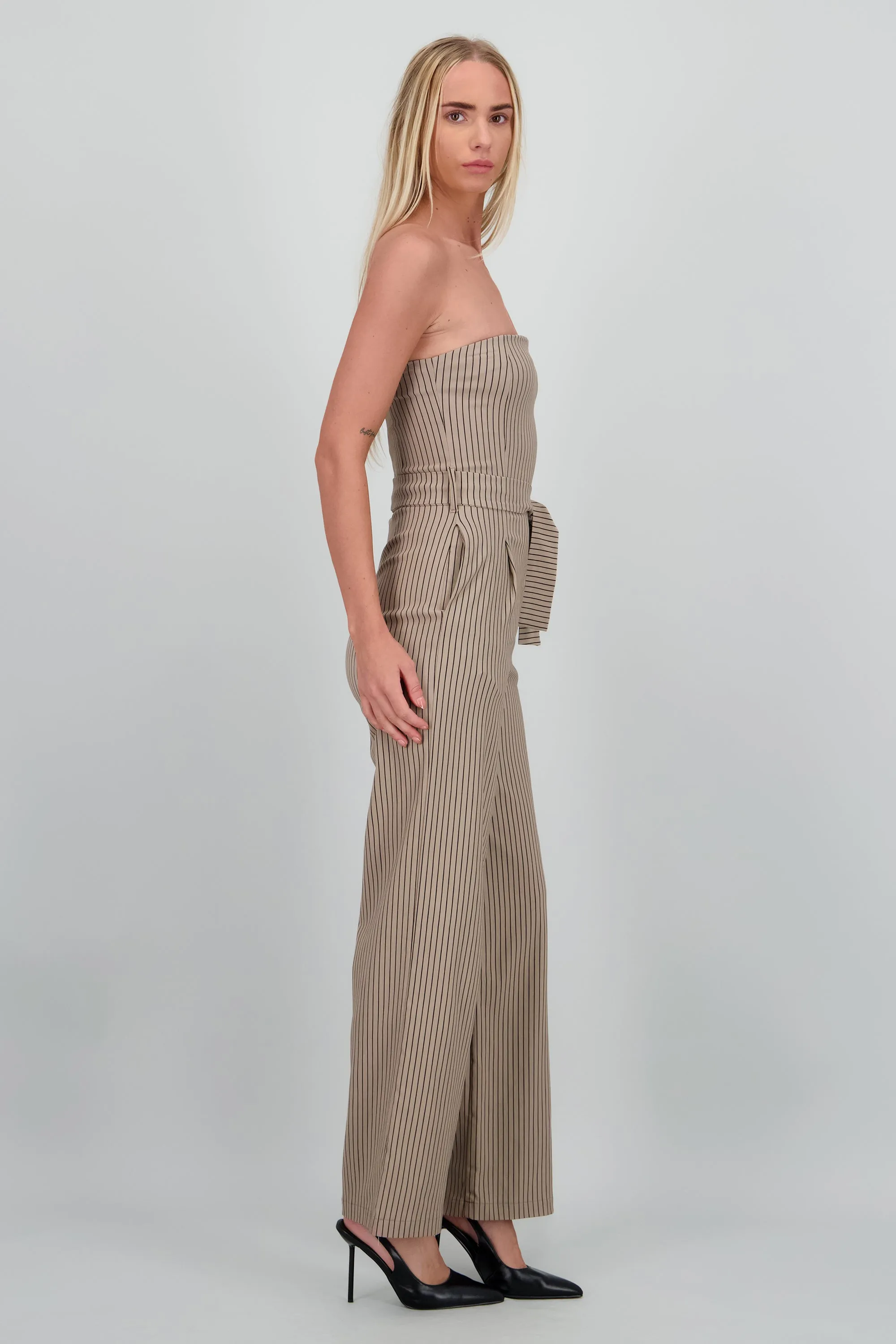 Jumpsuit strapless rayas detalle laso sold by Shasa product image thumbnail 3