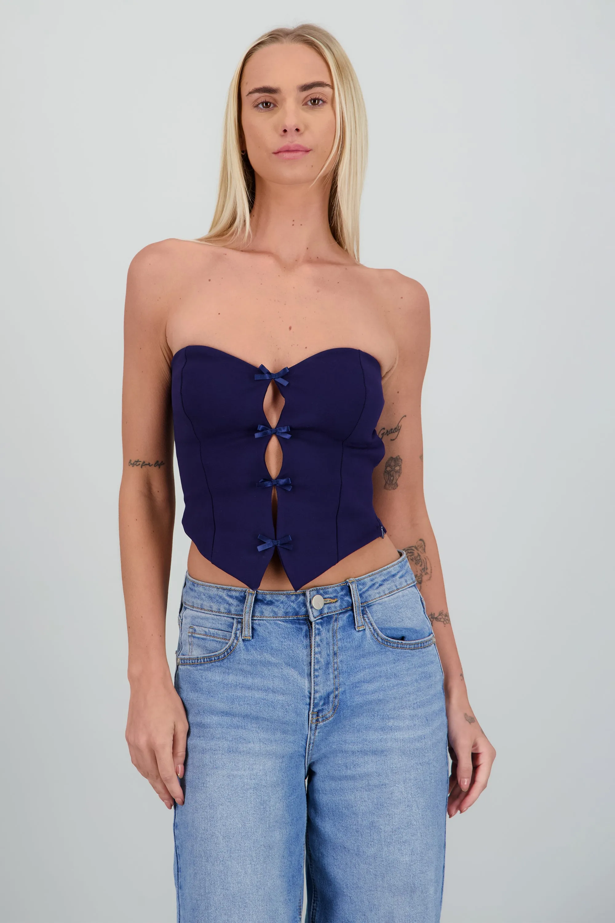 Top strapless detalle moños sold by Shasa product image thumbnail 2