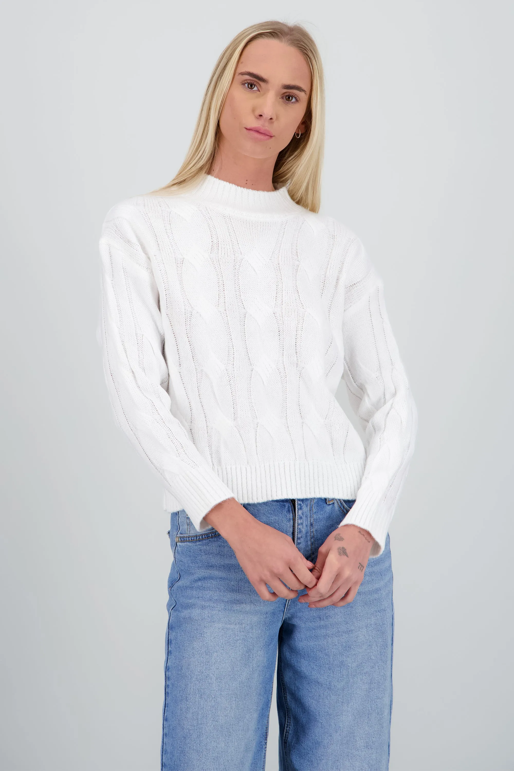 Sueter tejido trenzado ancho sold by Shasa product image thumbnail 2