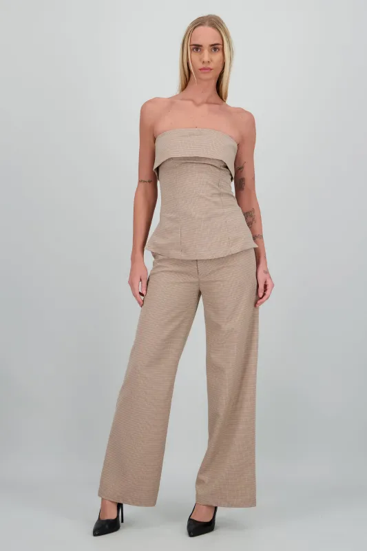 Pantalon amplio estampado tartan sold by Shasa