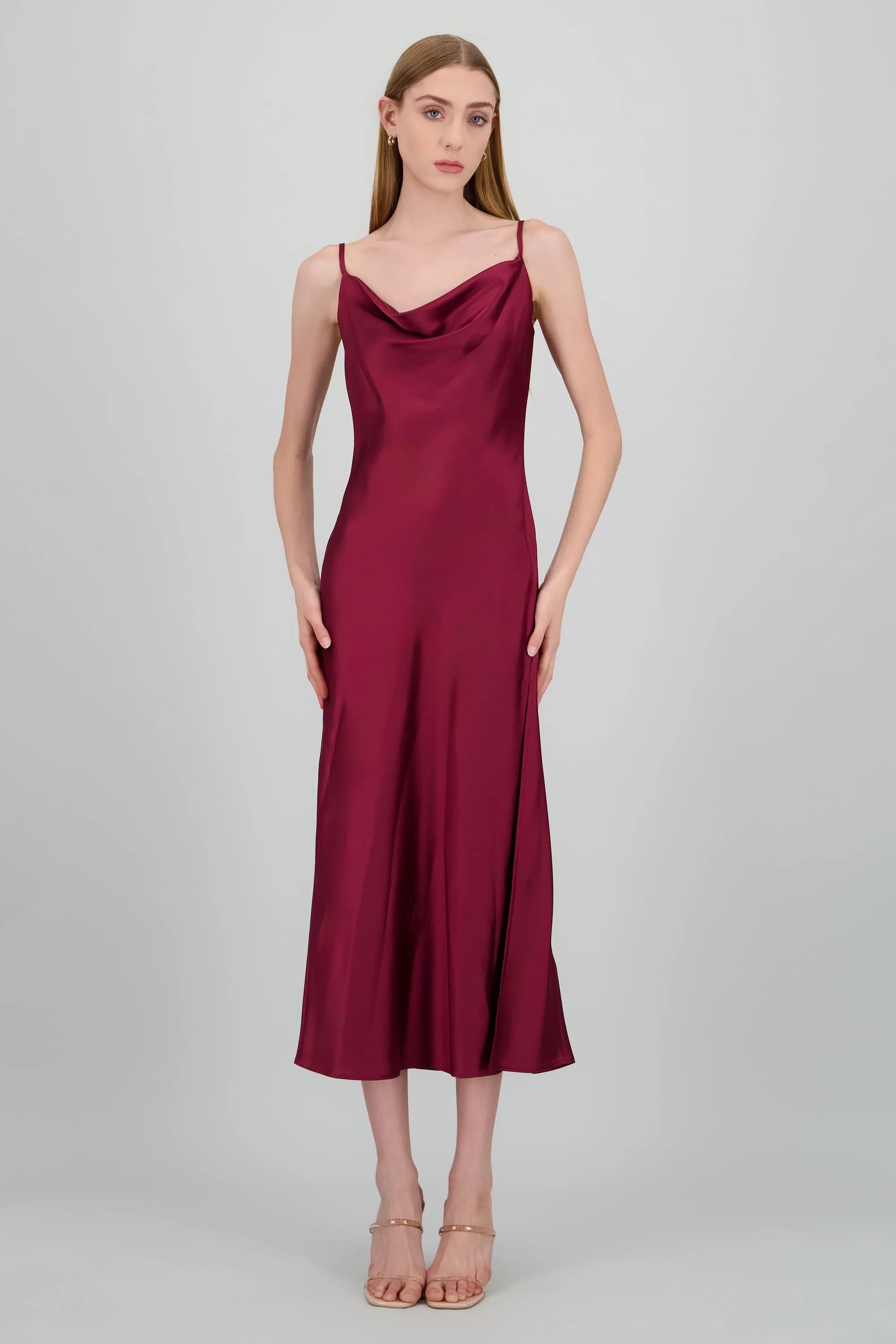 Vestido maxi satin escote columpio sold by Shasa product image thumbnail 2