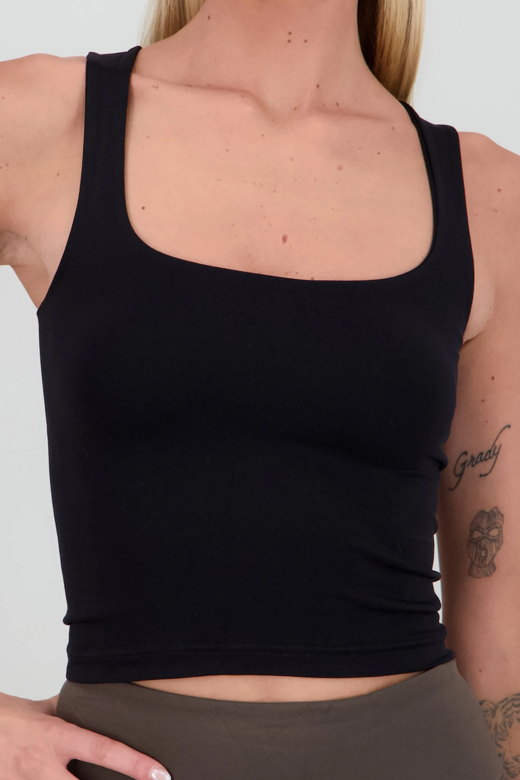 Top sin manga escote cuadrado sold by Shasa product image thumbnail 5